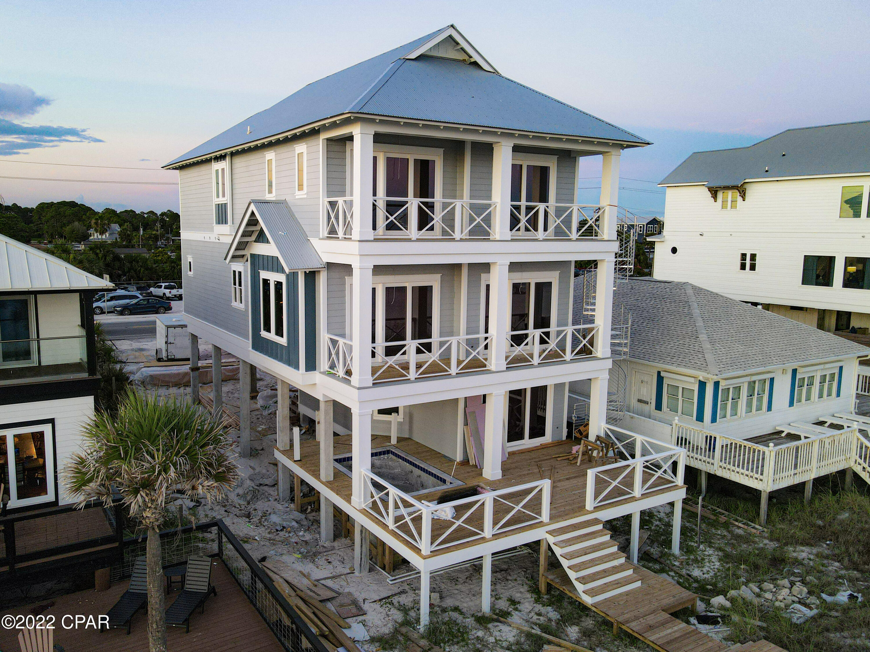 Lullwater Beach - Residential