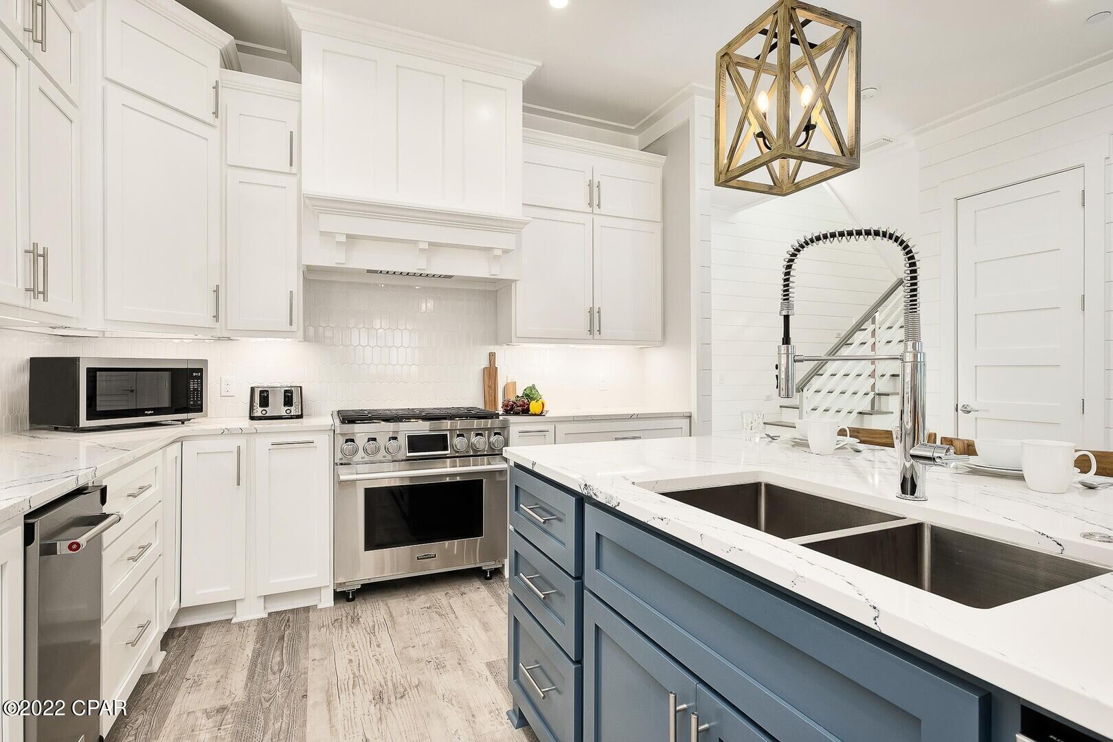 Lullwater Beach - Residential