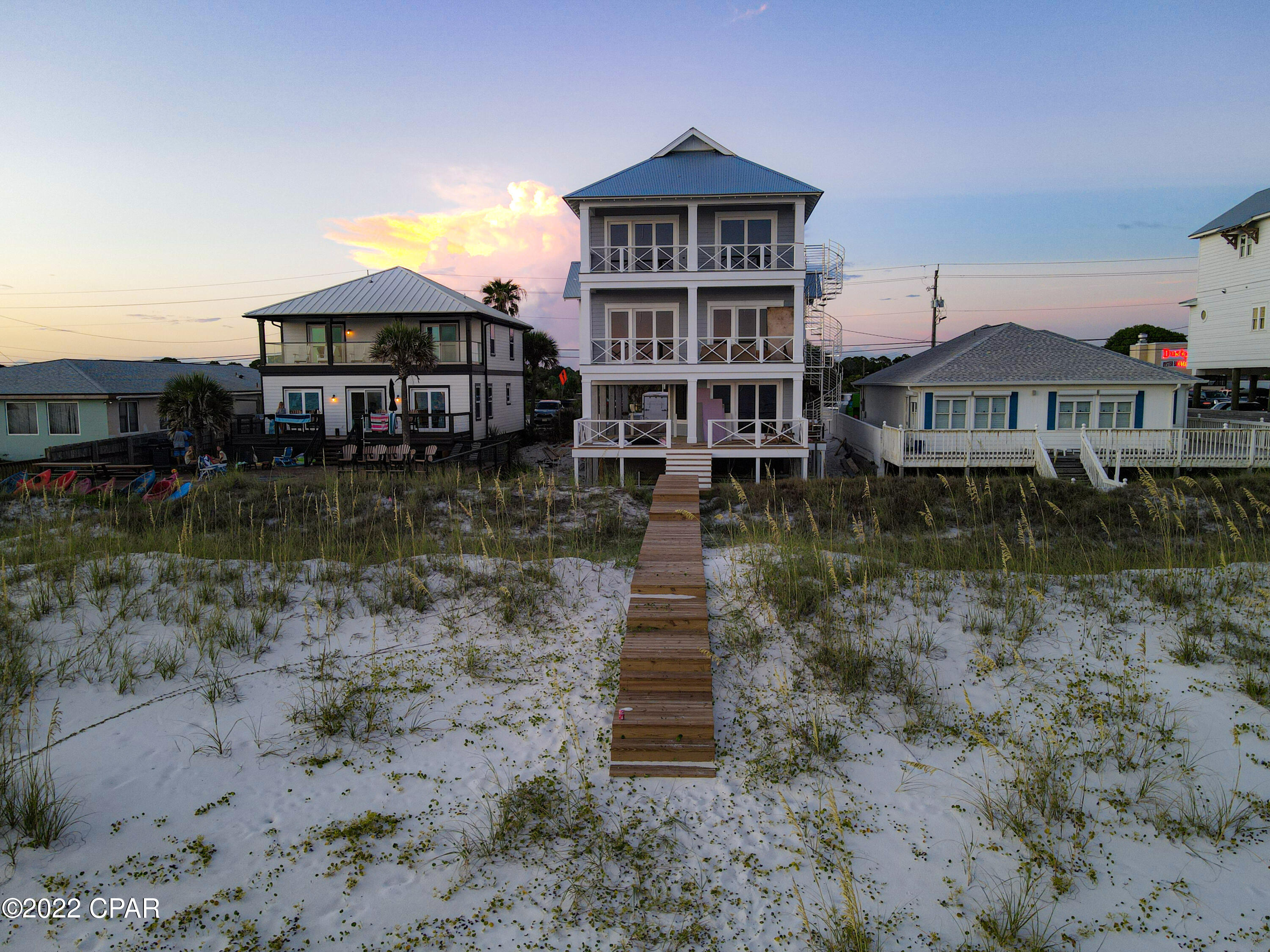 Lullwater Beach - Residential