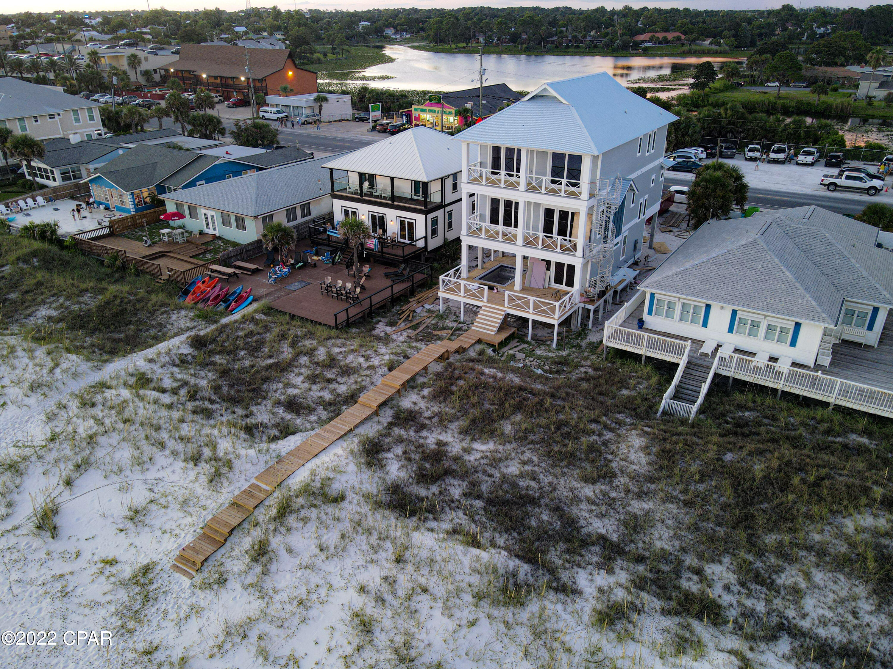 Lullwater Beach - Residential