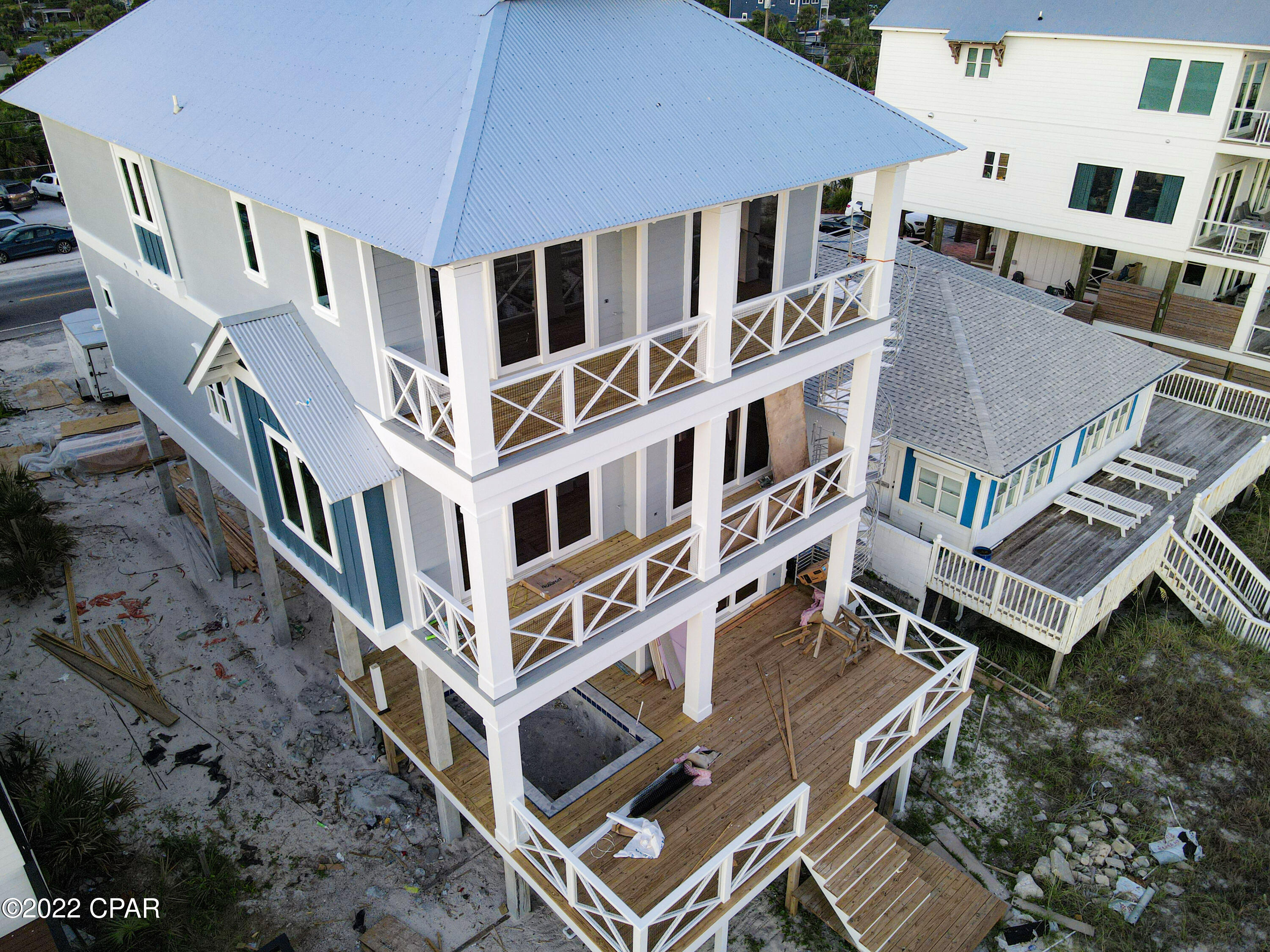 Lullwater Beach - Residential