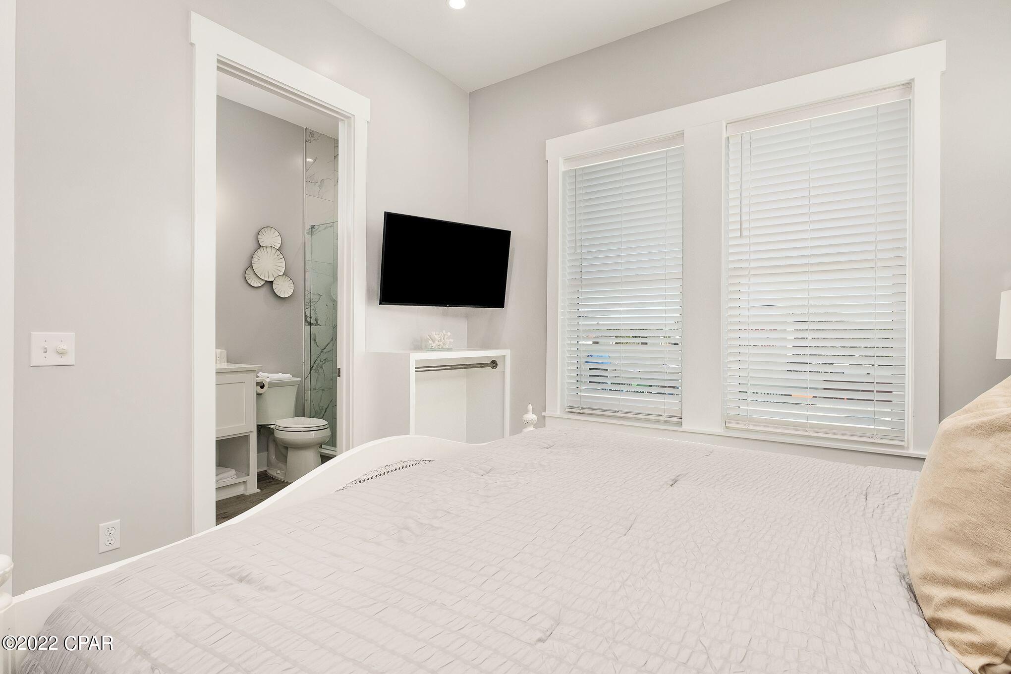 Lullwater Beach - Residential