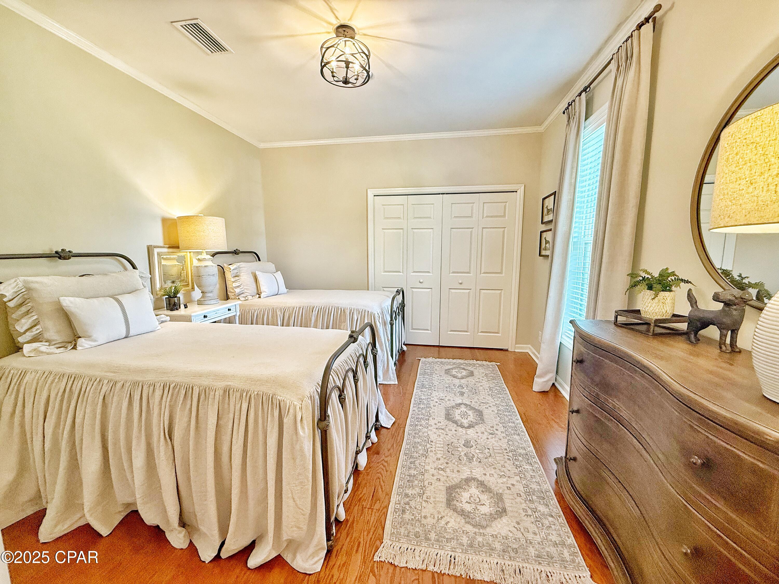 North Oaks - Residential