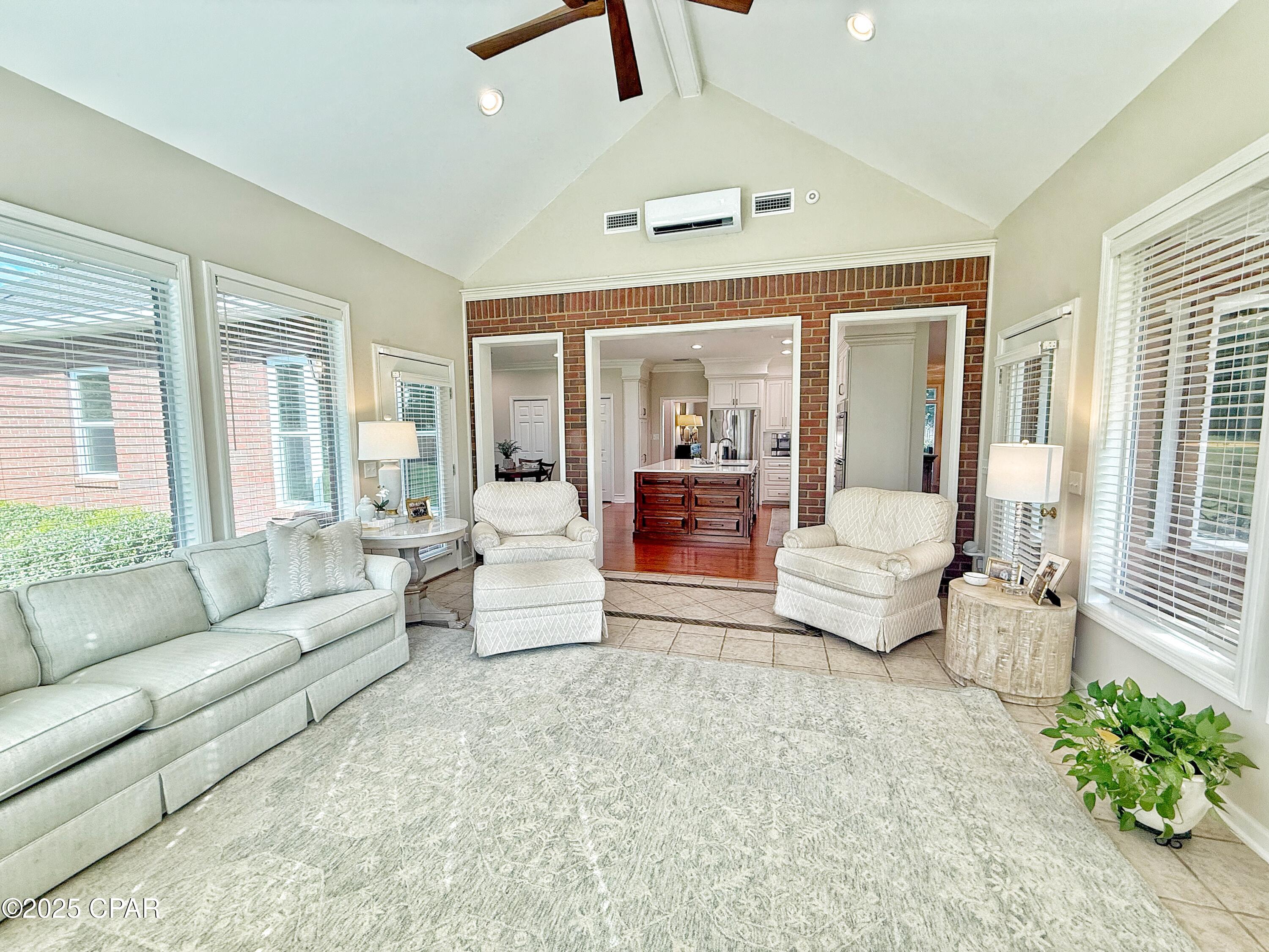 North Oaks - Residential