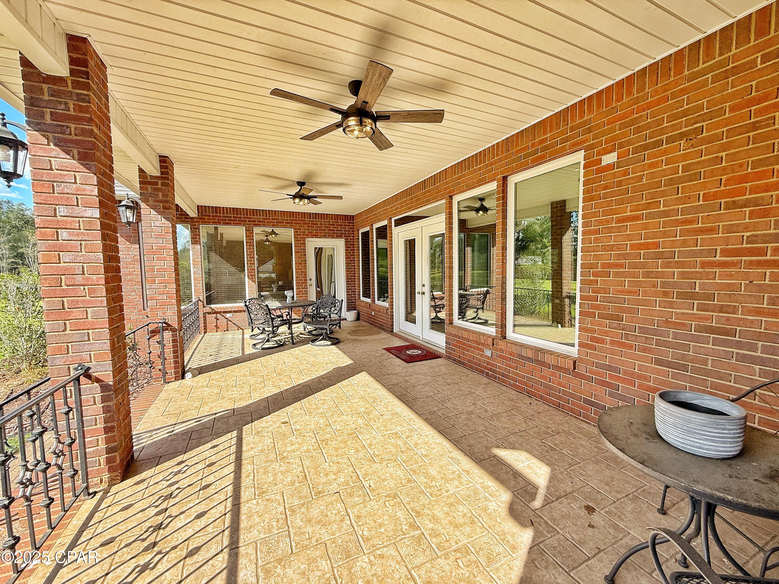 North Oaks - Residential