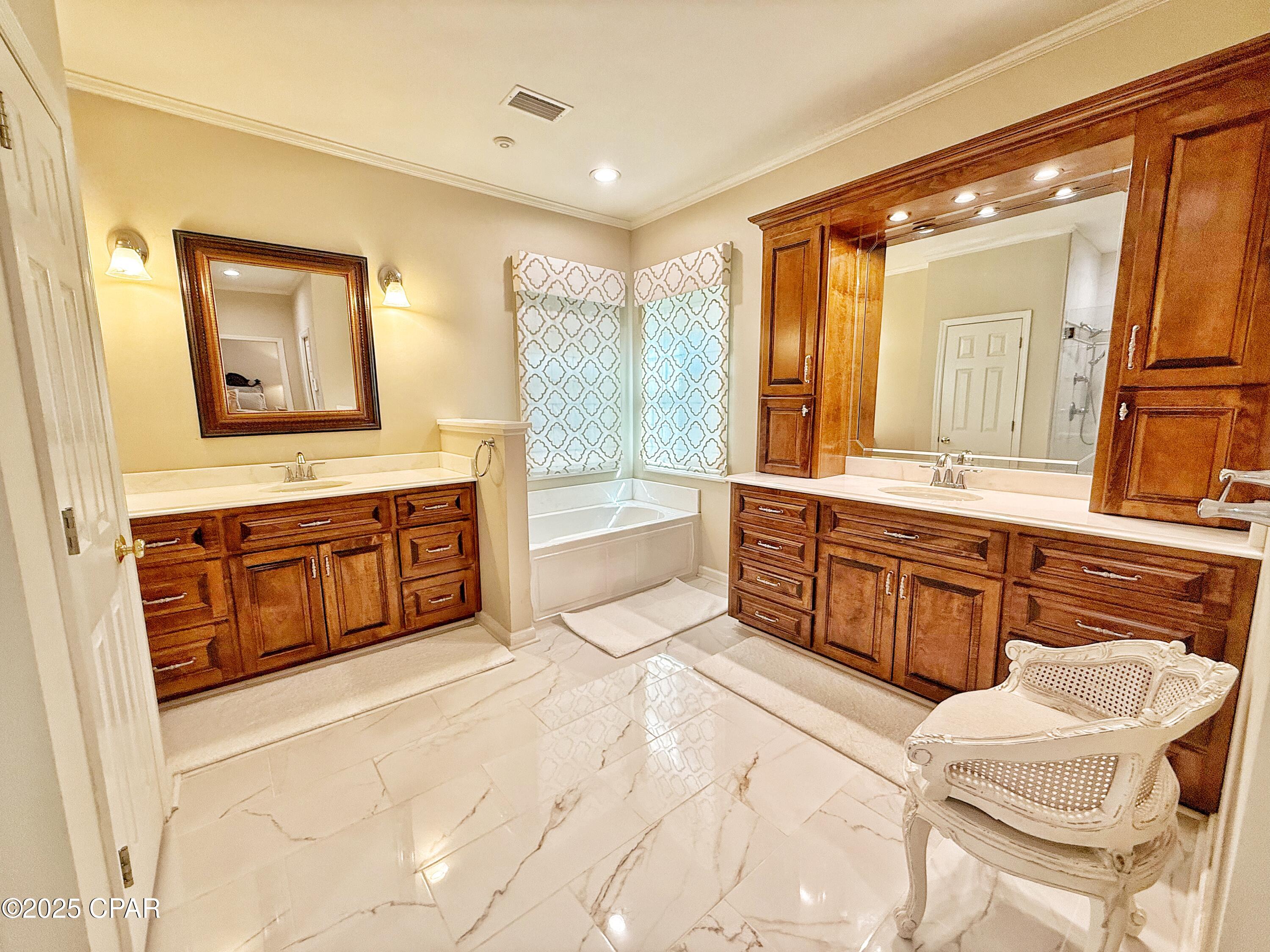 North Oaks - Residential