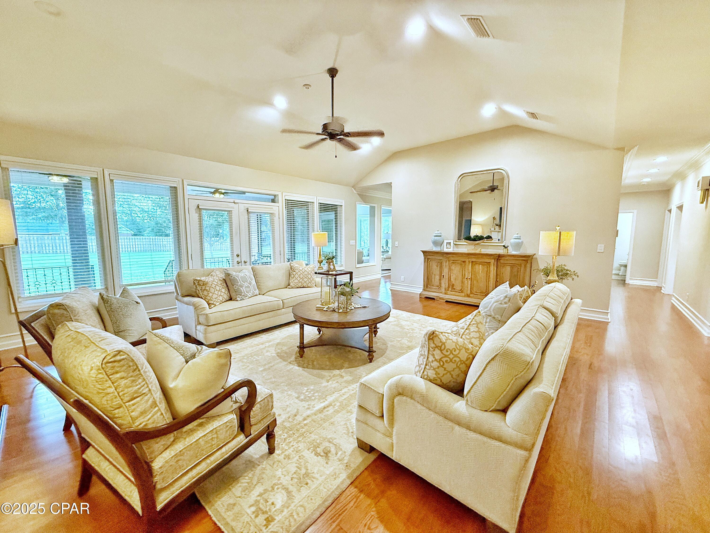 North Oaks - Residential