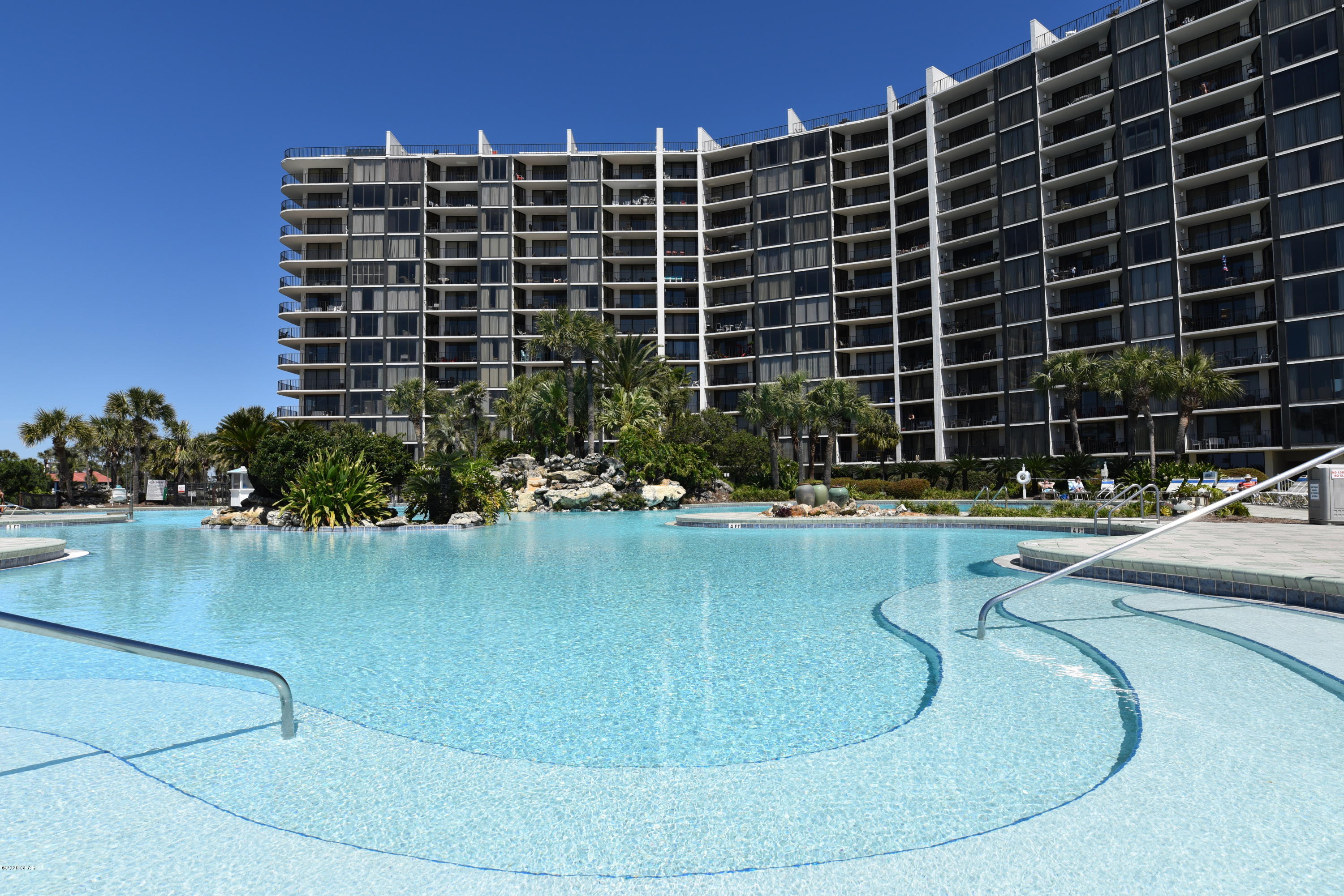 Edgewater Golf Villas V-B - Residential