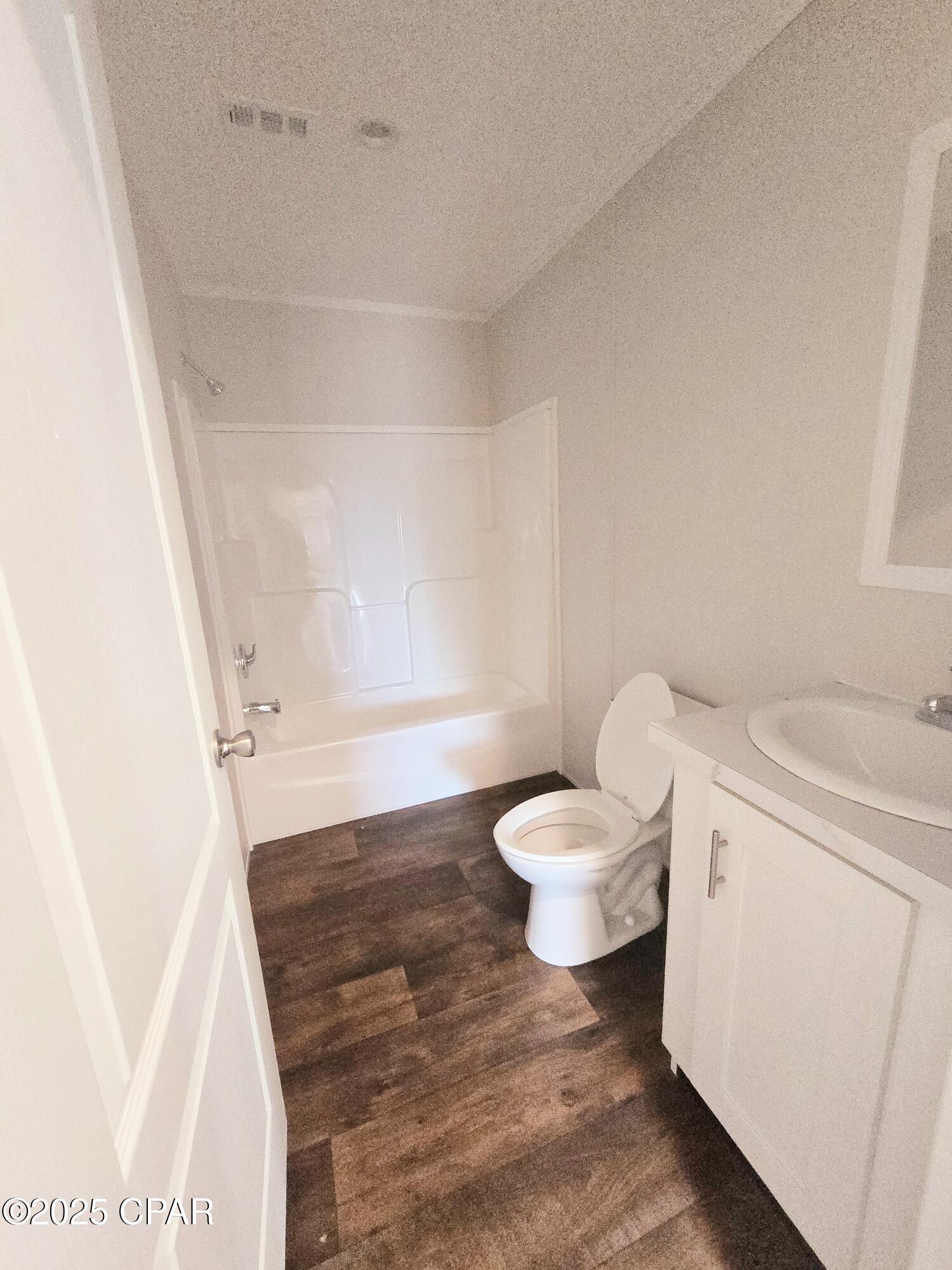 [No Recorded Subdiv] - Residential Lease
