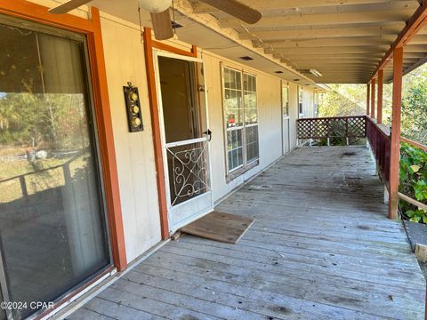 A home in Chipley