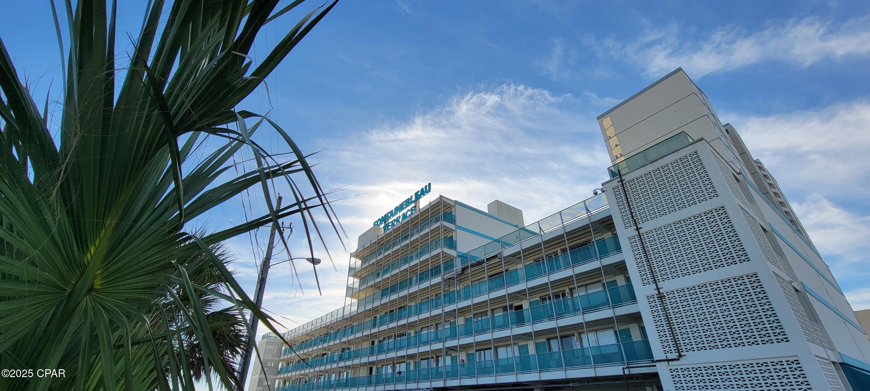 Fontainebleau Terrace - Residential