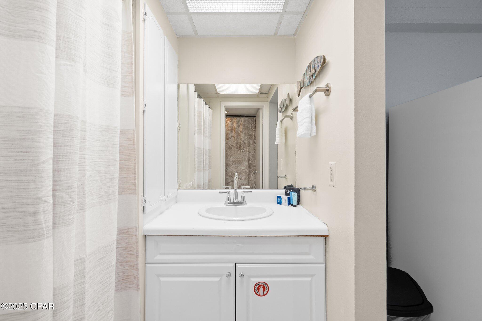 Fontainebleau Terrace - Residential