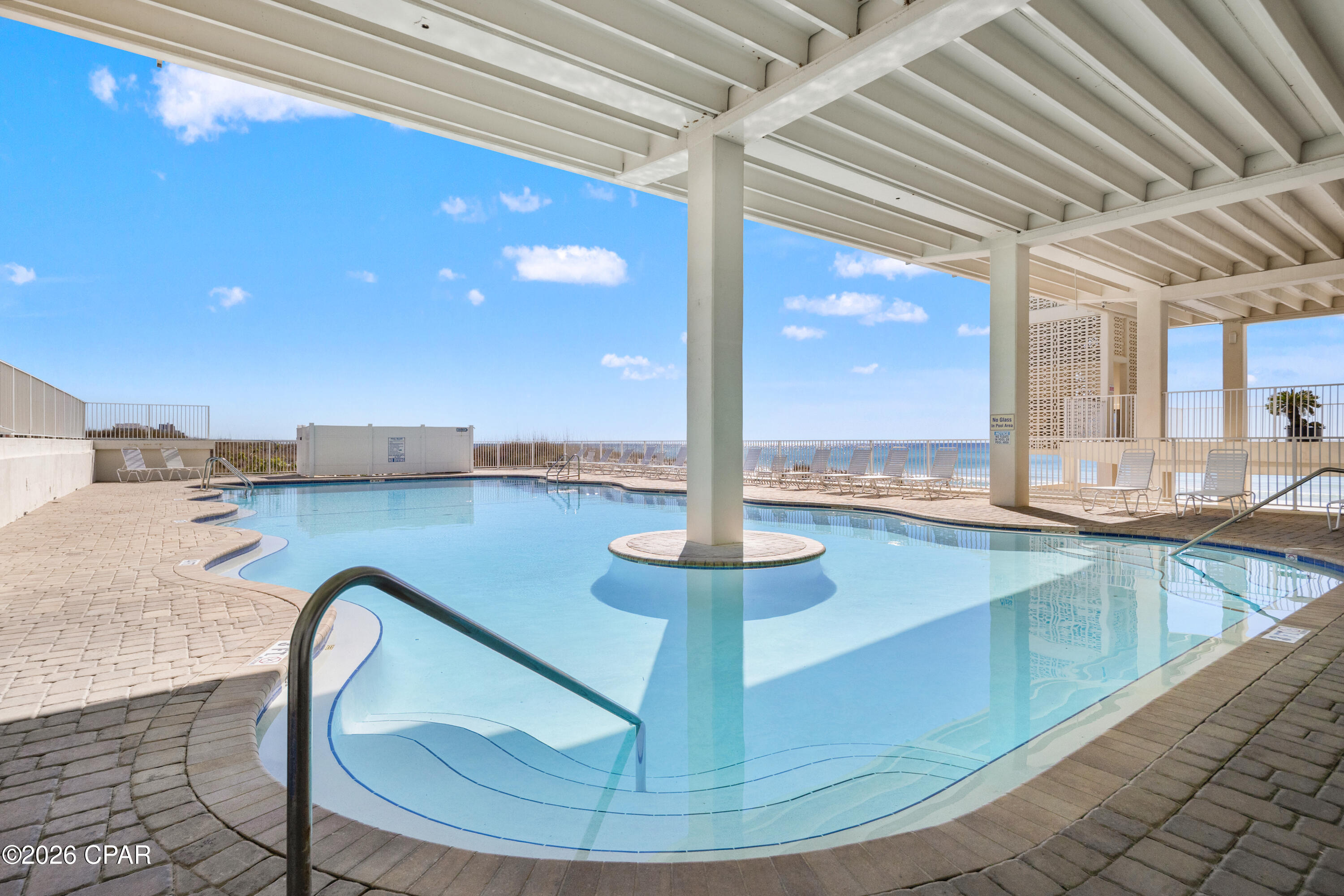 Fontainebleau Terrace - Residential