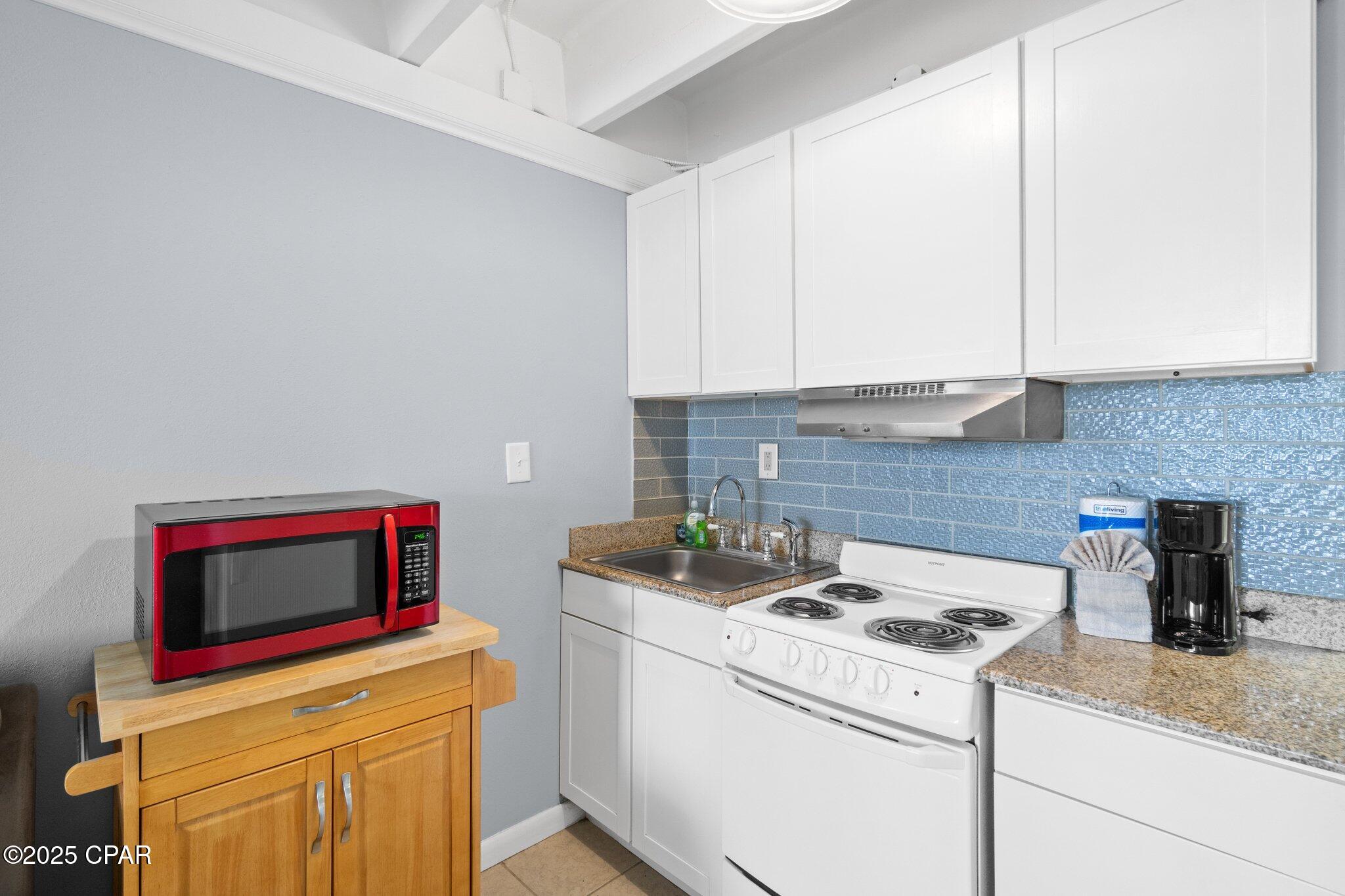 Fontainebleau Terrace - Residential