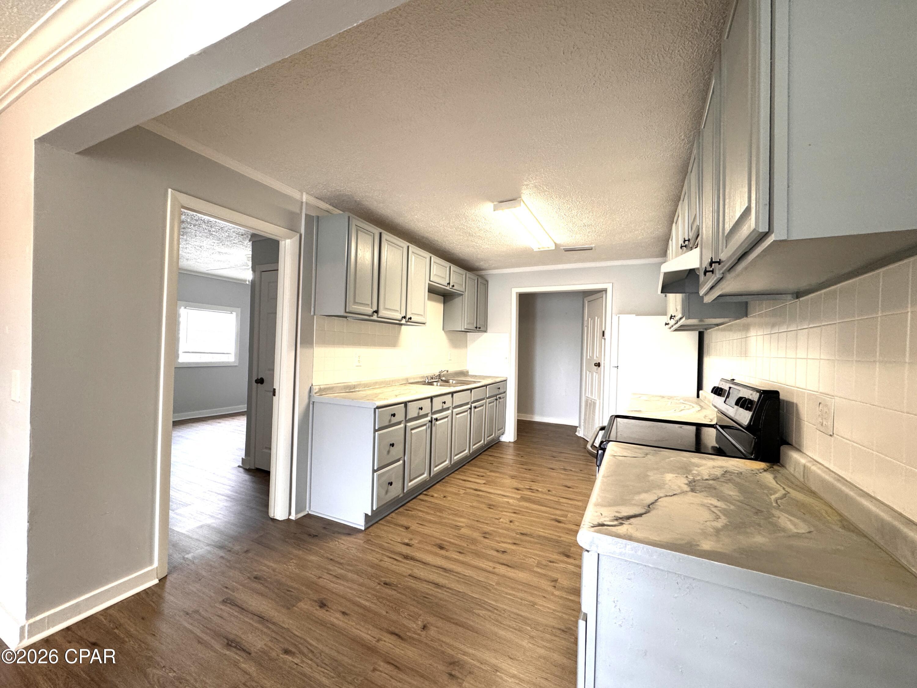 [No Recorded Subdiv] - Residential Lease