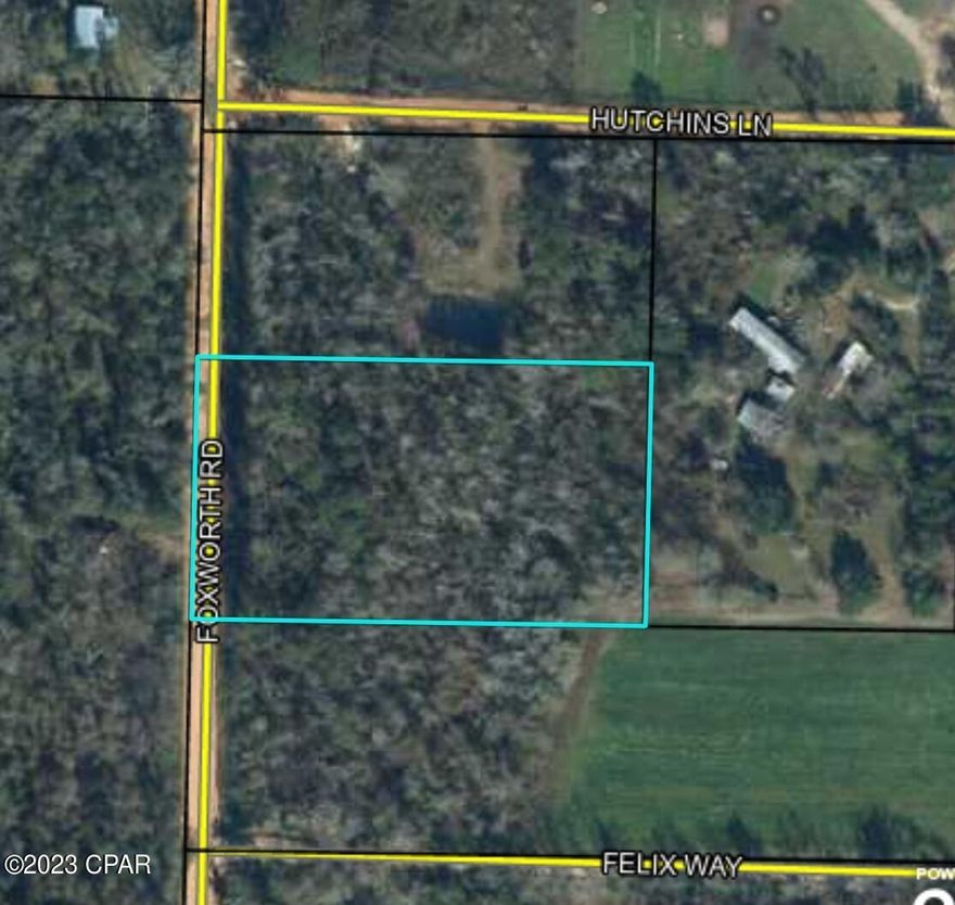 **UPDATED*

*PRICE REDUCTION*

*SELLER FINANCING AVAILABLE* (contact listing agent for details)

HIGHLY MOTIVATED SELLER! Will consider ALL reasonable offers! 

ATTN INVESTORS!!! This land is for you!

Looking for privacy but want to still be able to have the convenience of being close to town? Then check out this hidden gem. This Heavily wooded 2.34 acres is centrally located with a creek running through the back of property, close to I-10, downtown Chipley and right down the road from Falling Waters state park! It was previously used as a hunting plot, but would be a great piece of property to build your dream home! Call your favorite realtor and see for yourself!