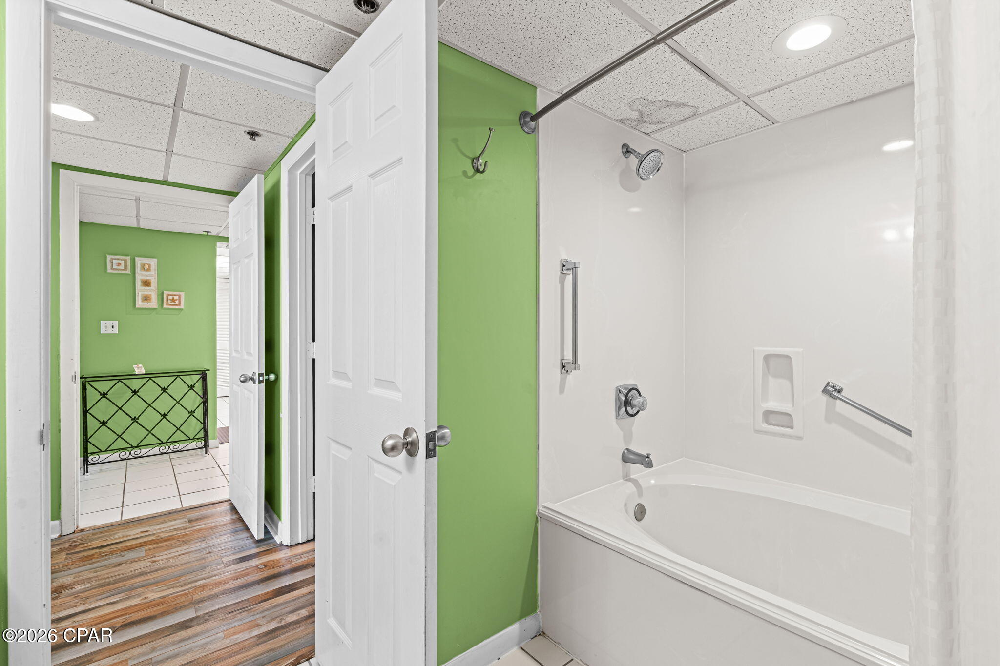 Long Beach Towers II - Residential