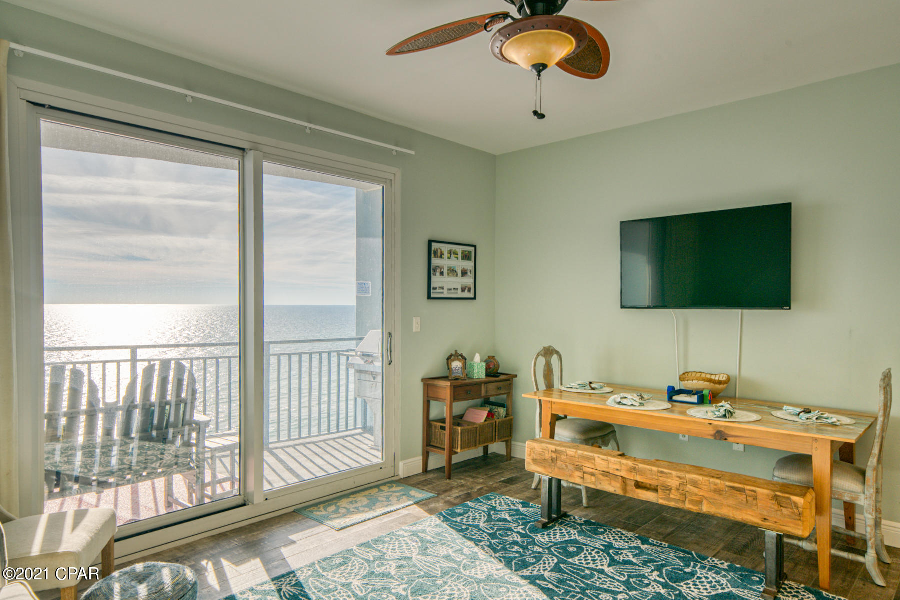 Sterling Breeze - Residential