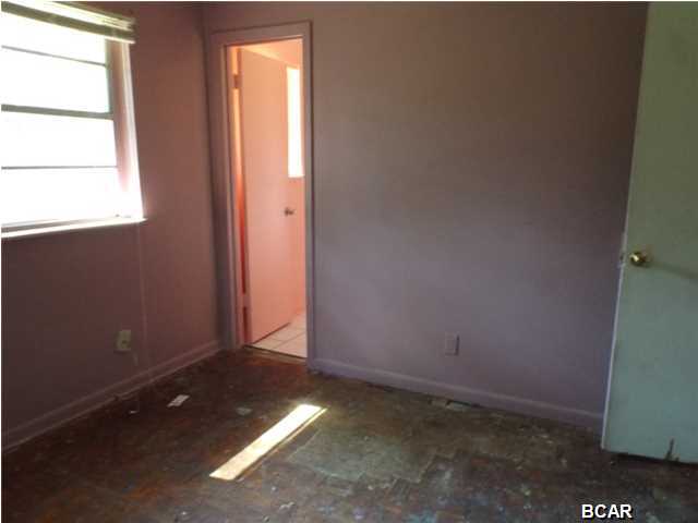 Hentz 1st Add Unit B - Residential