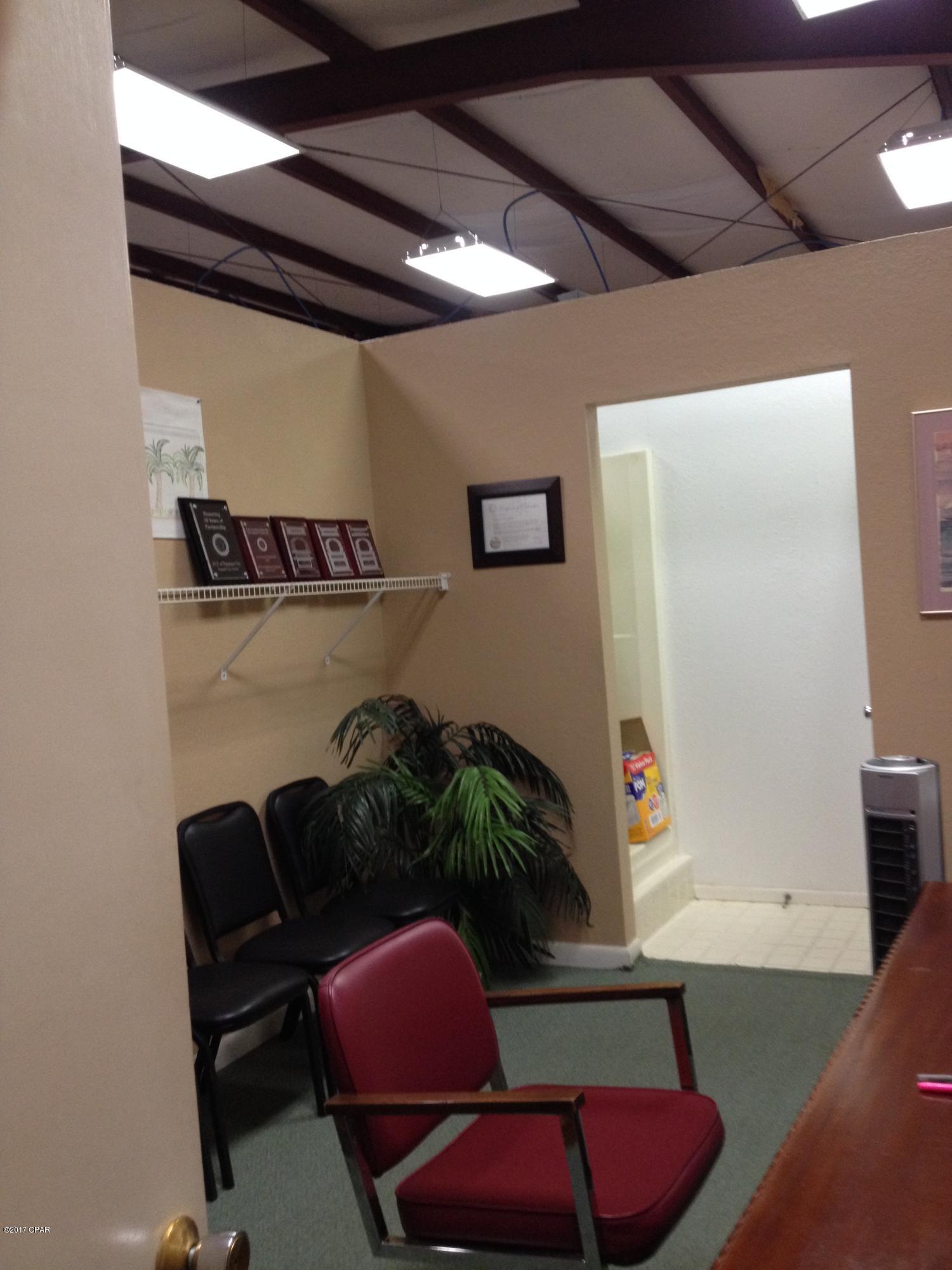 Mashburns 1 Add To Parker - Commercial Sale