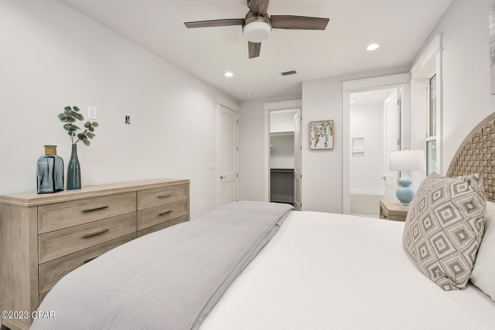 Treetop - Residential