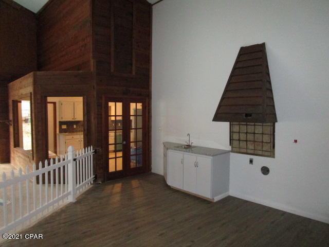 The Oaks - Residential