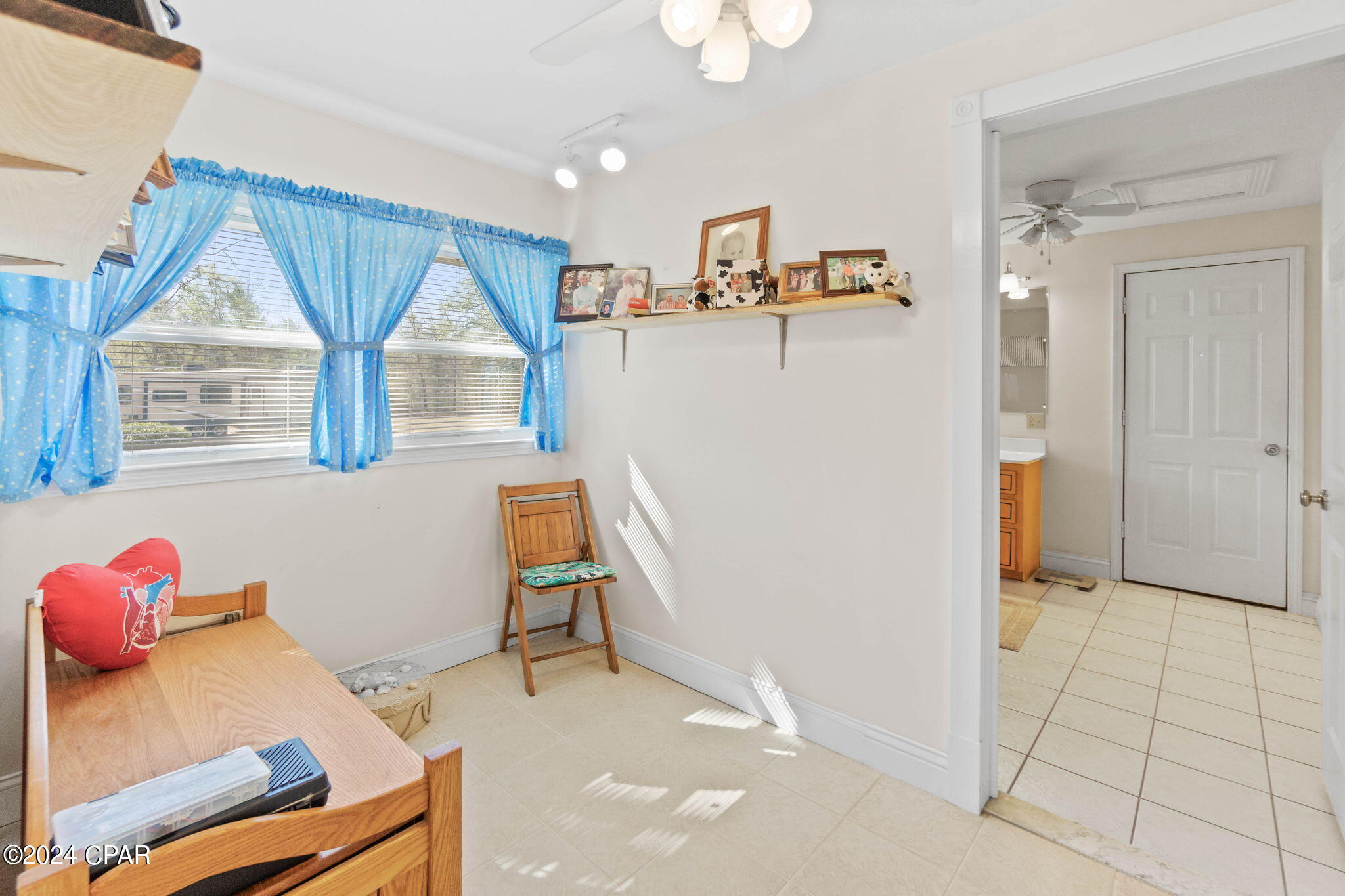 Davis Est - Residential