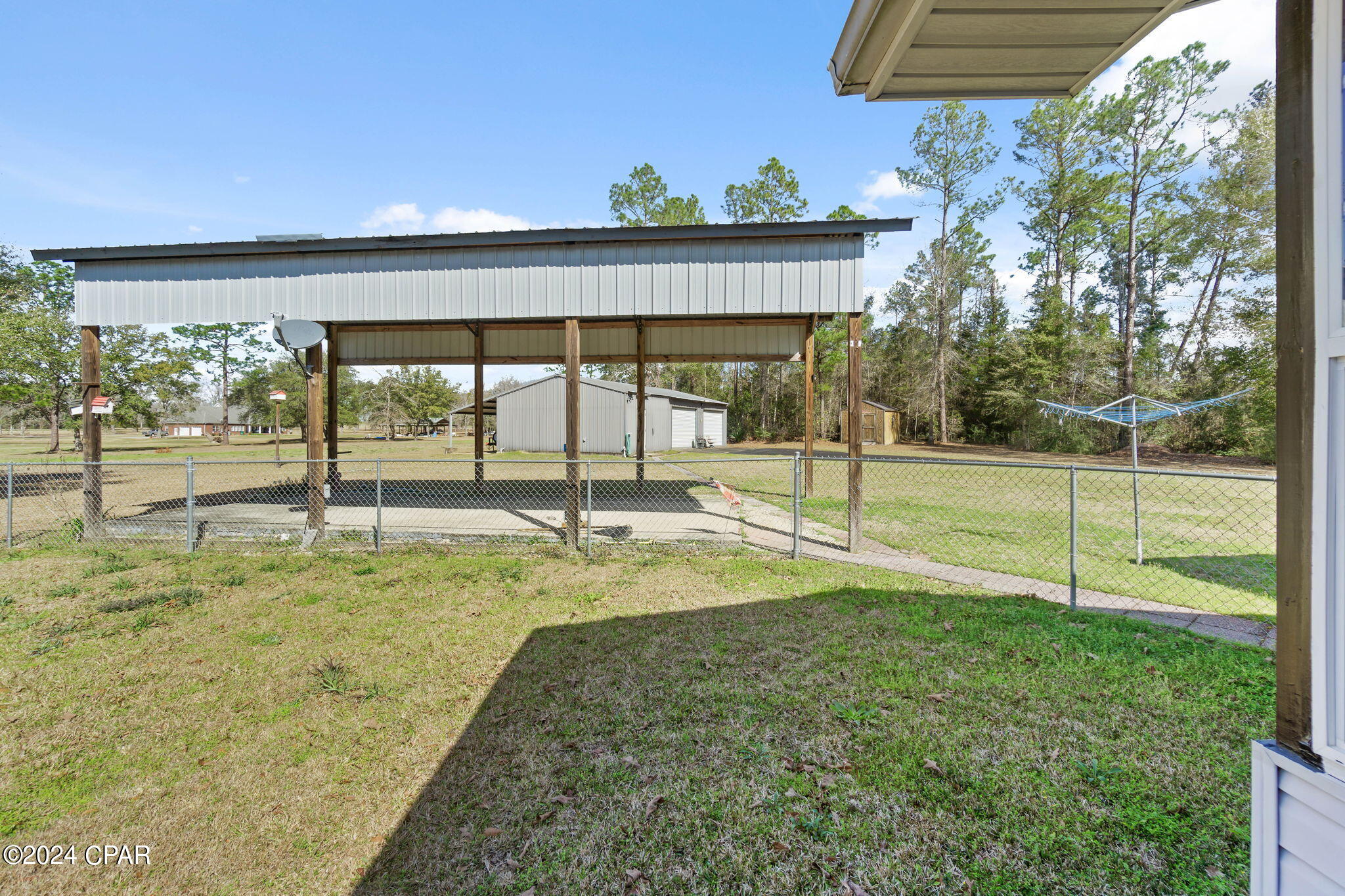 Davis Est - Residential