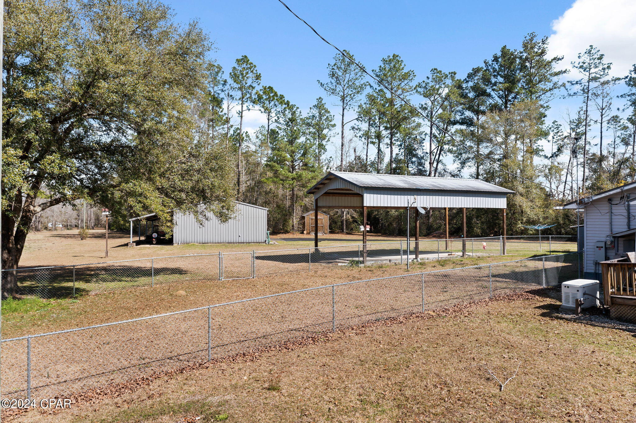 Davis Est - Residential