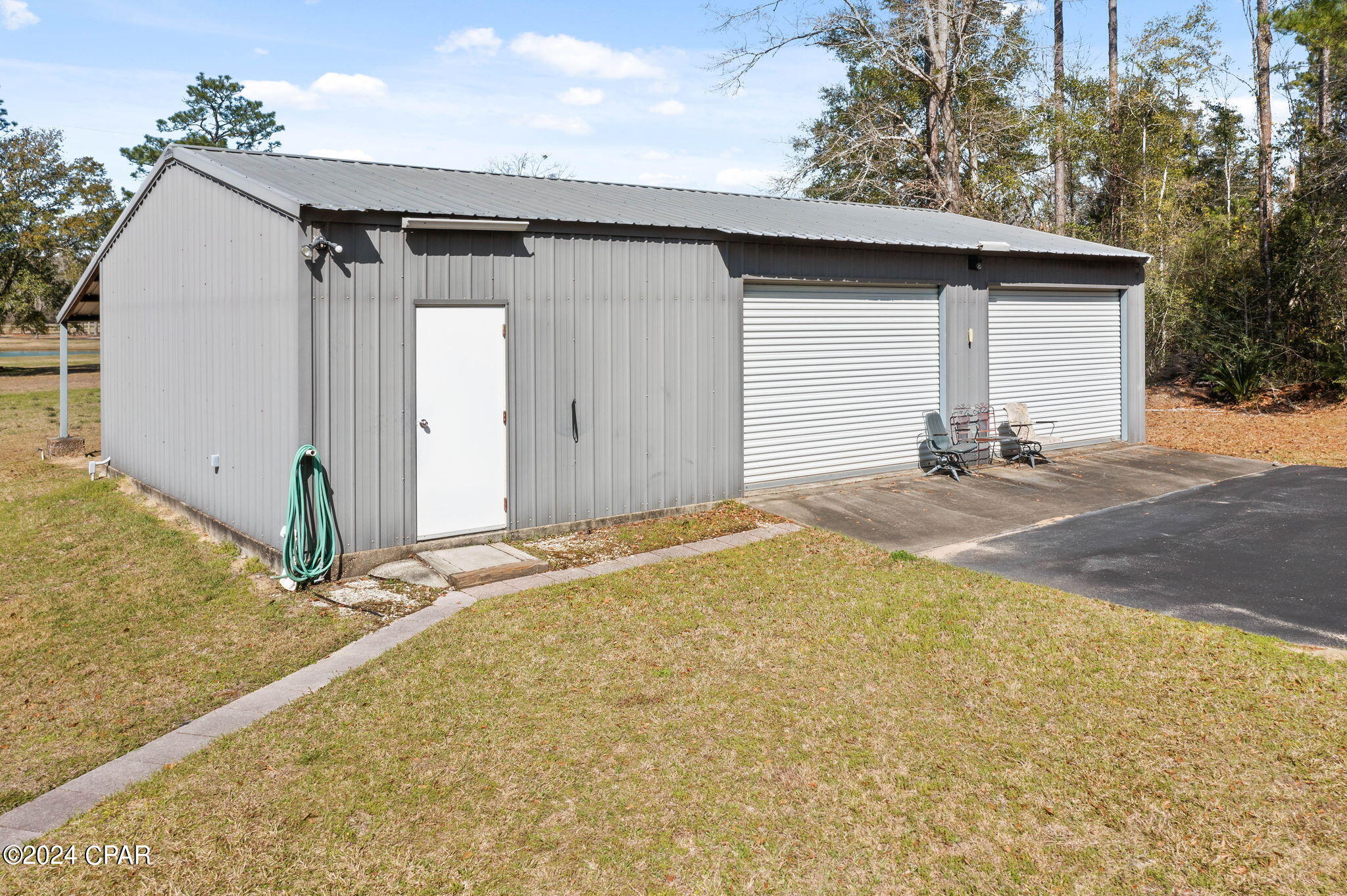 Davis Est - Residential