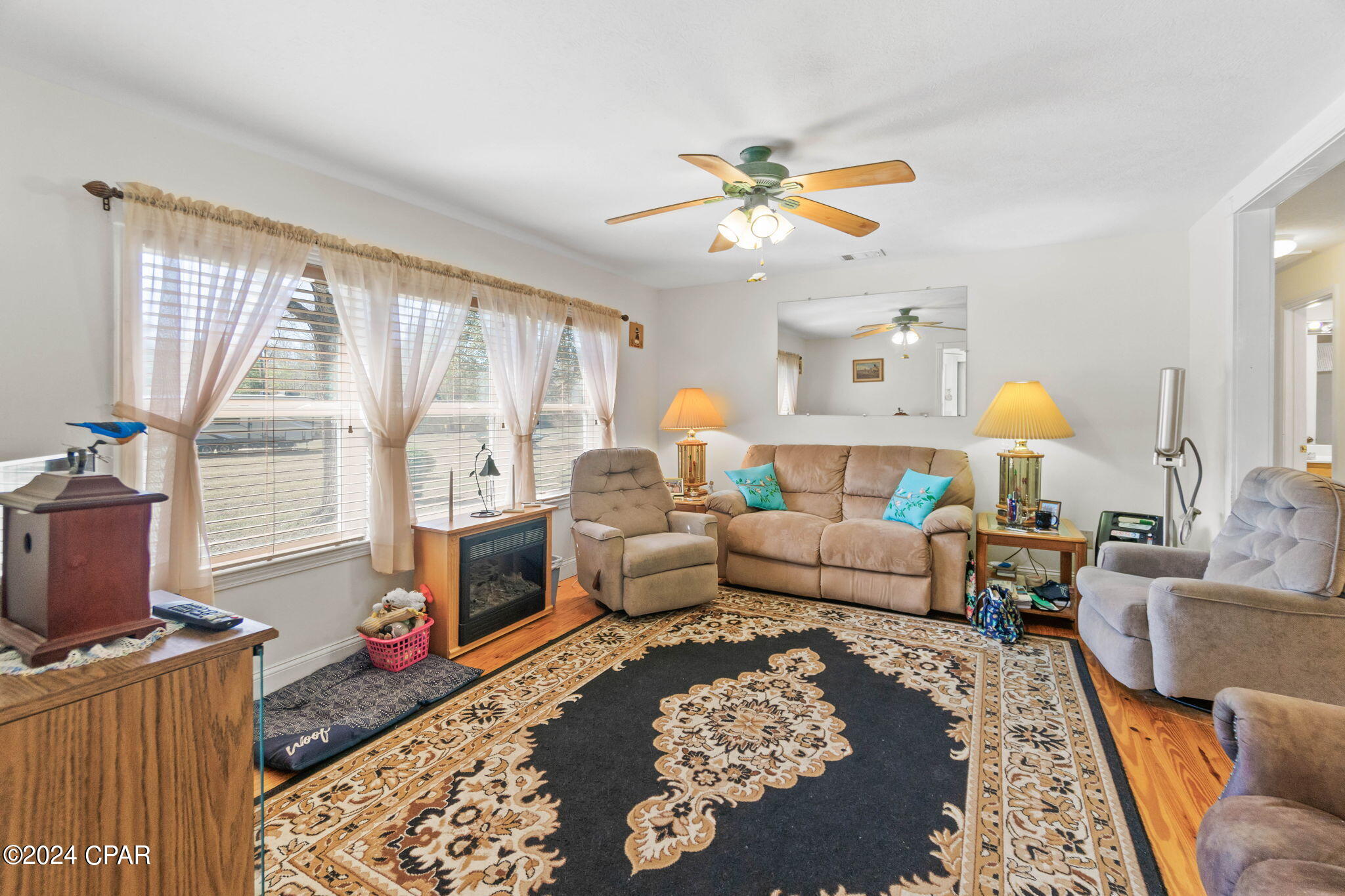 Davis Est - Residential