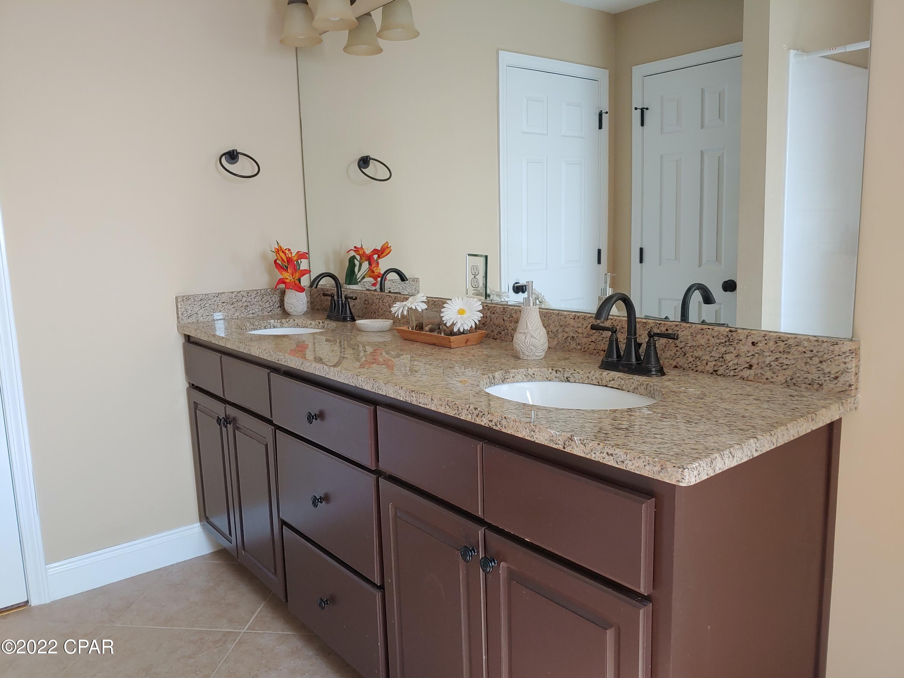 Annabella's Townhomes - Residential