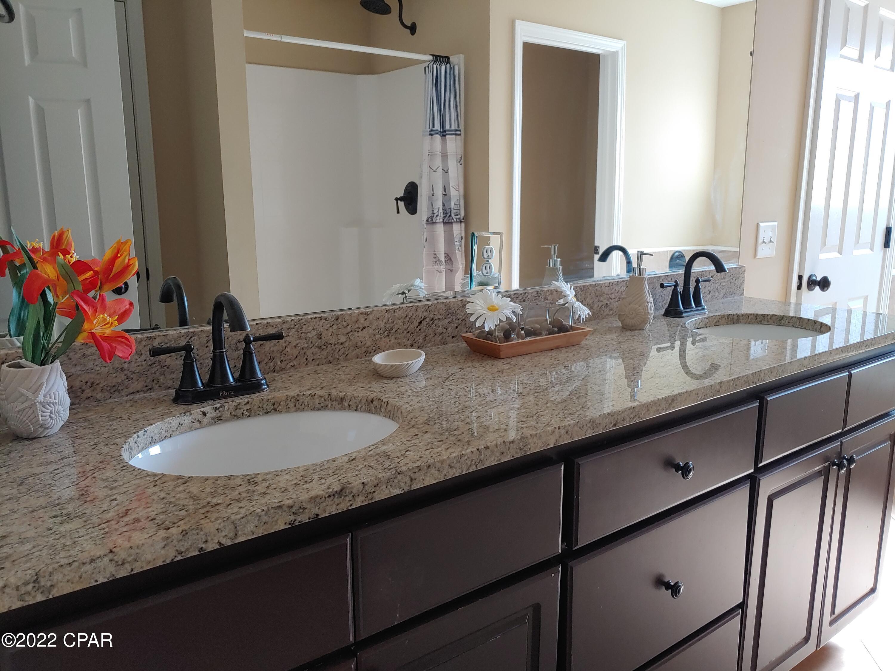 Annabella's Townhomes - Residential