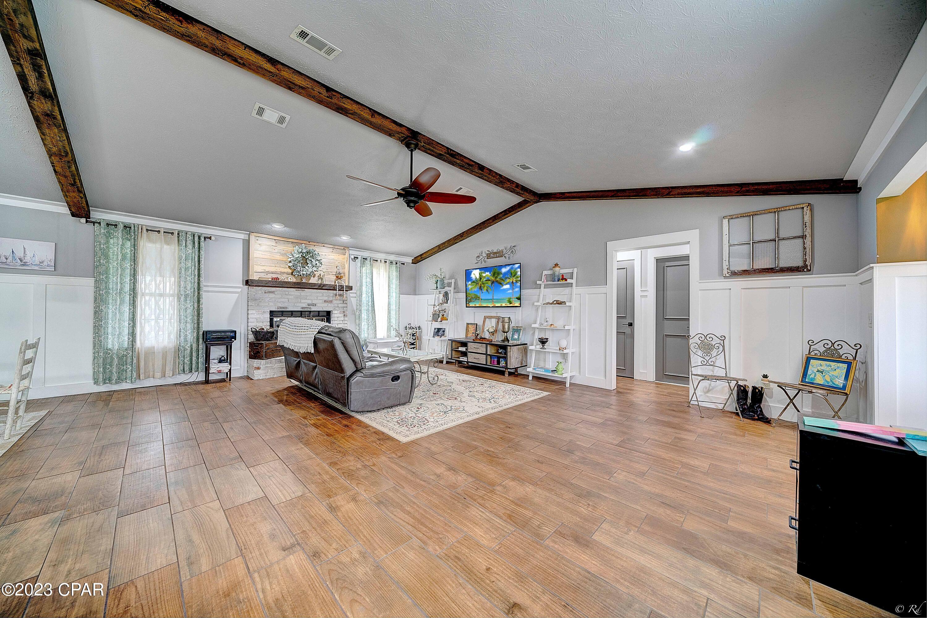 North Lagoon Oaks 5th - Residential