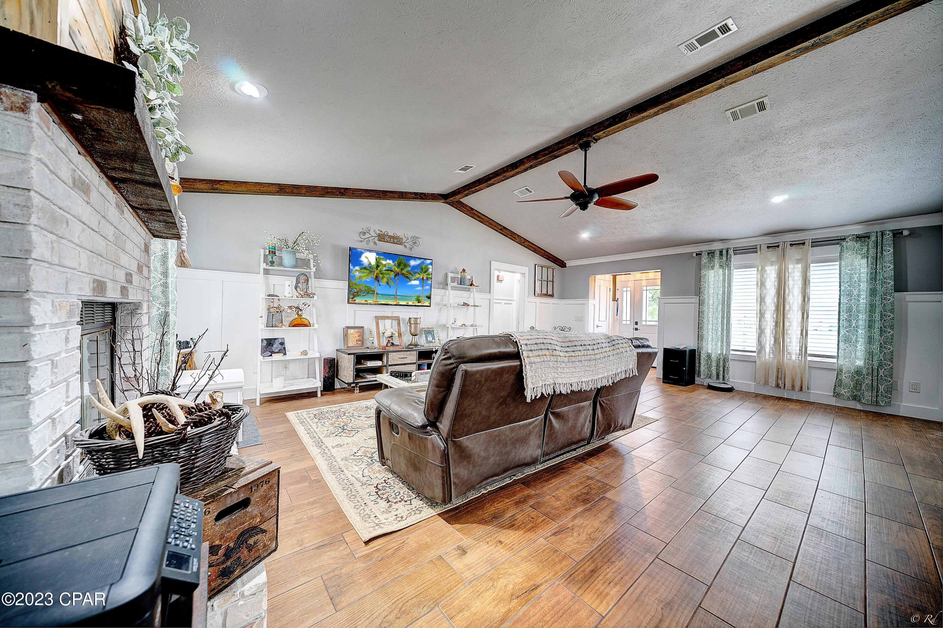 North Lagoon Oaks 5th - Residential