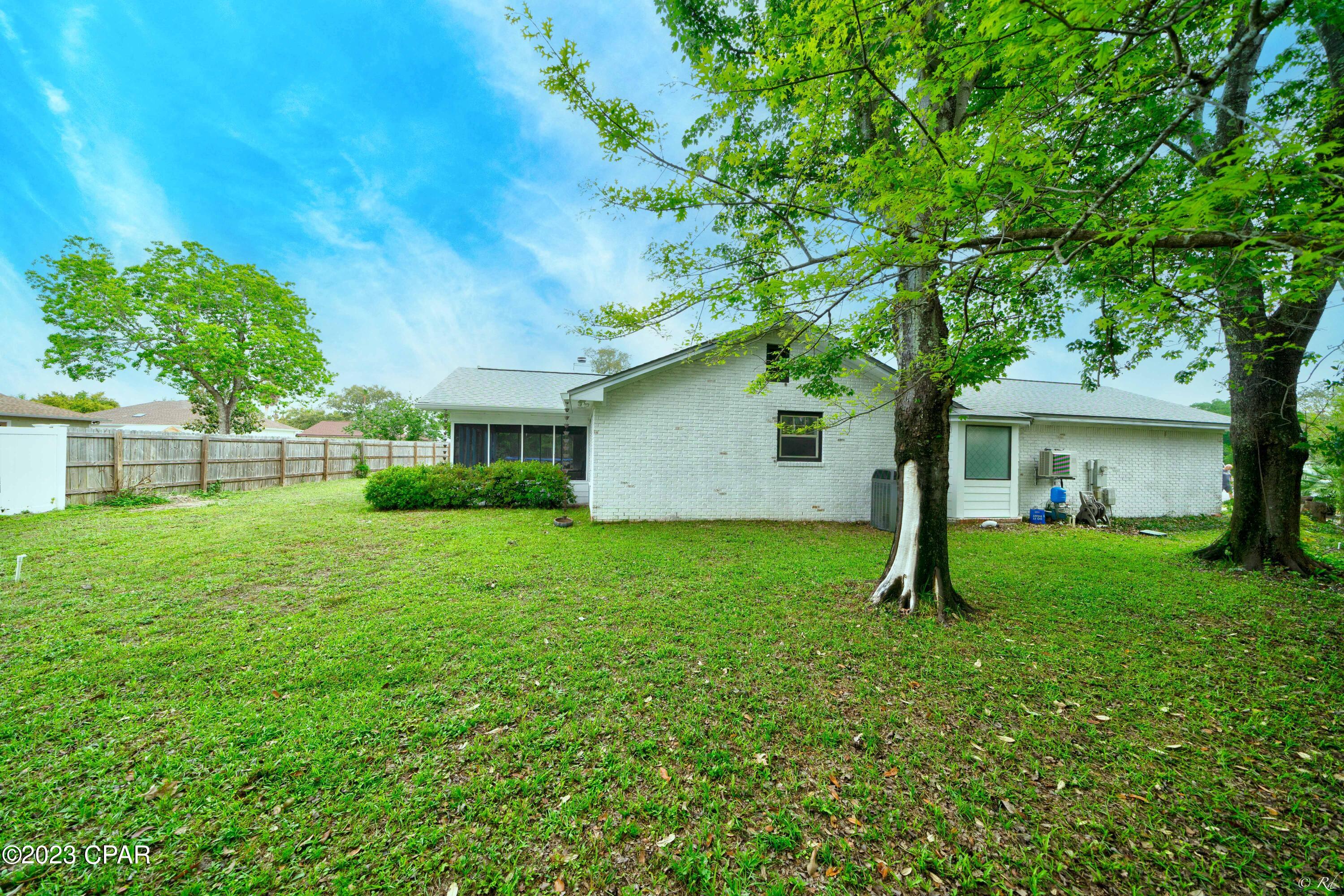 North Lagoon Oaks 5th - Residential