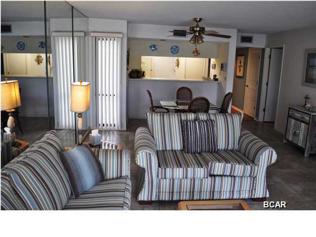 Edgewater Golf Villas V-B - Residential