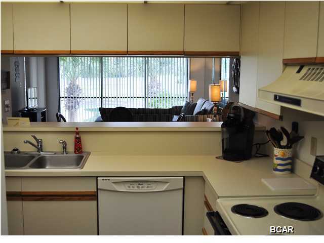 Edgewater Golf Villas V-B - Residential