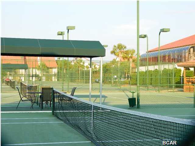 Edgewater Golf Villas V-B - Residential