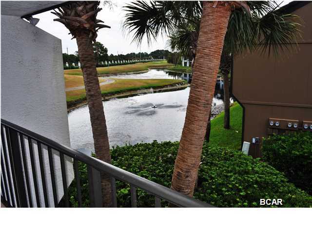 Edgewater Golf Villas V-B - Residential