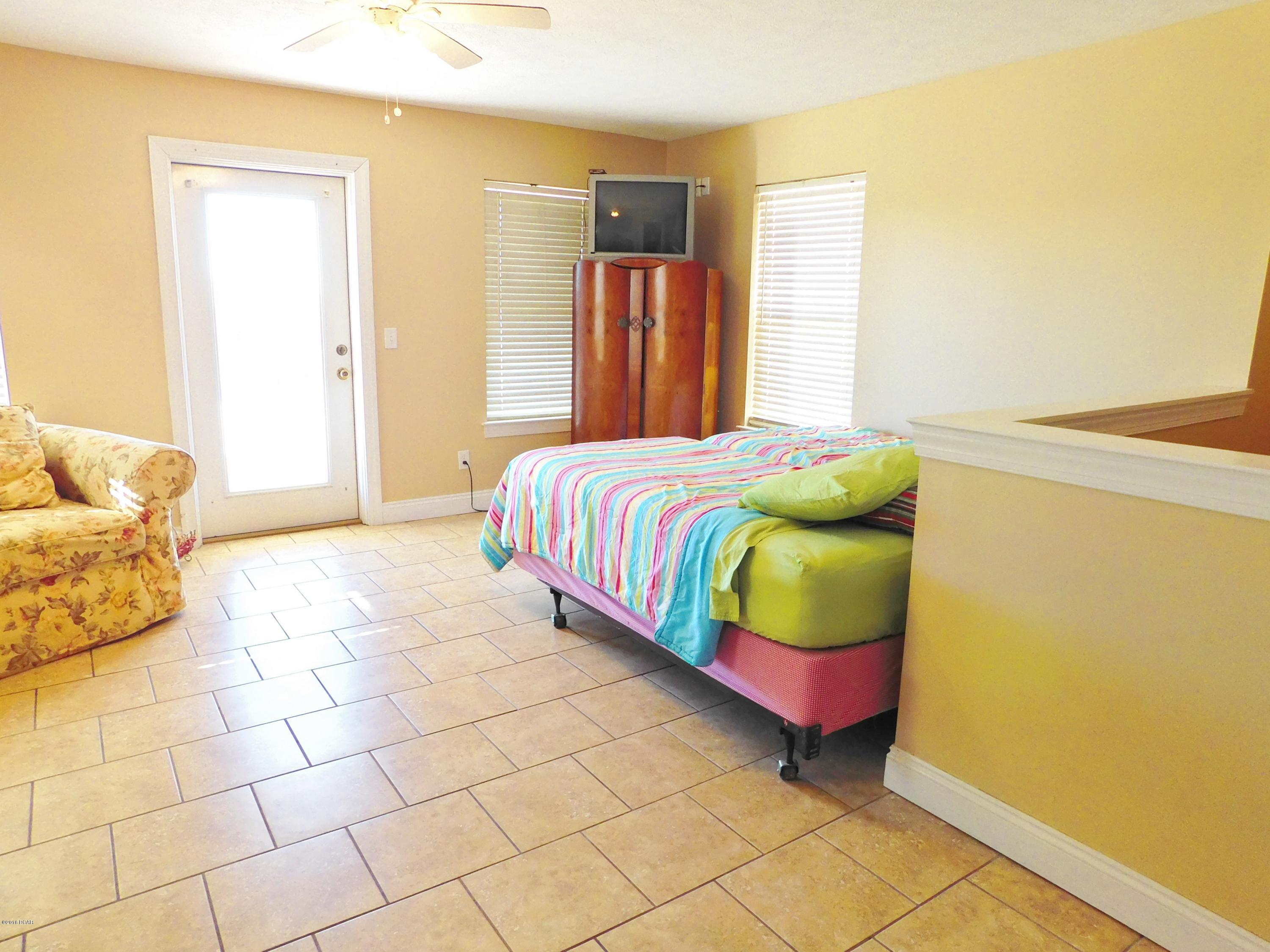 Gulf Lagoon Beach - Residential