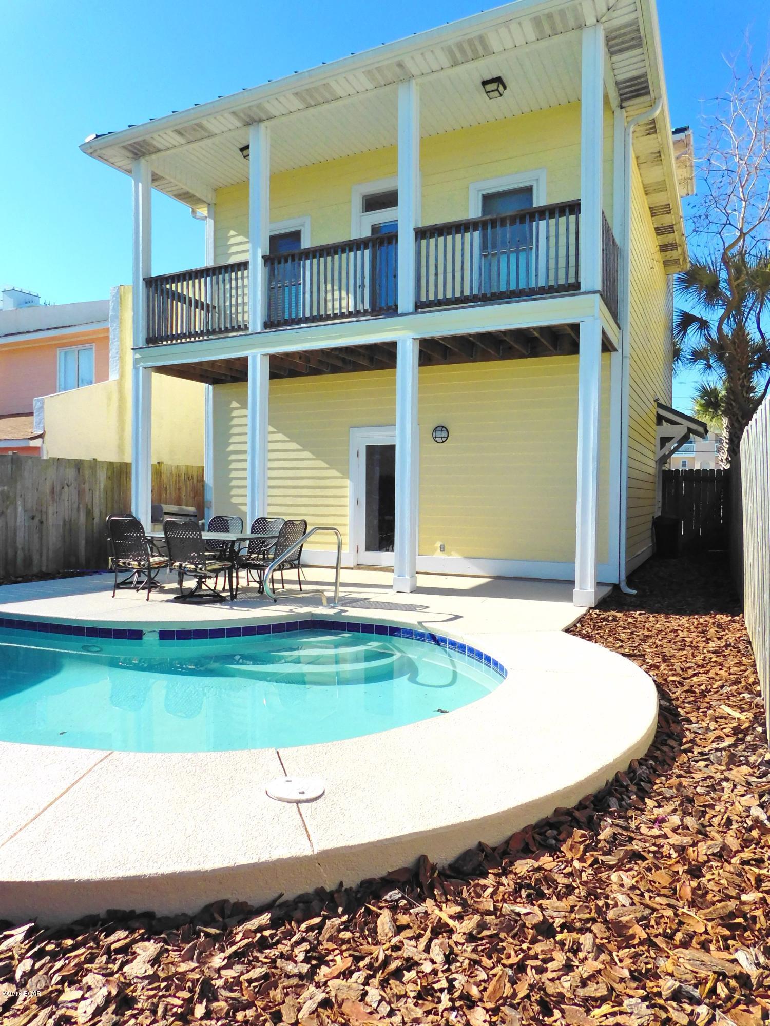 Gulf Lagoon Beach - Residential