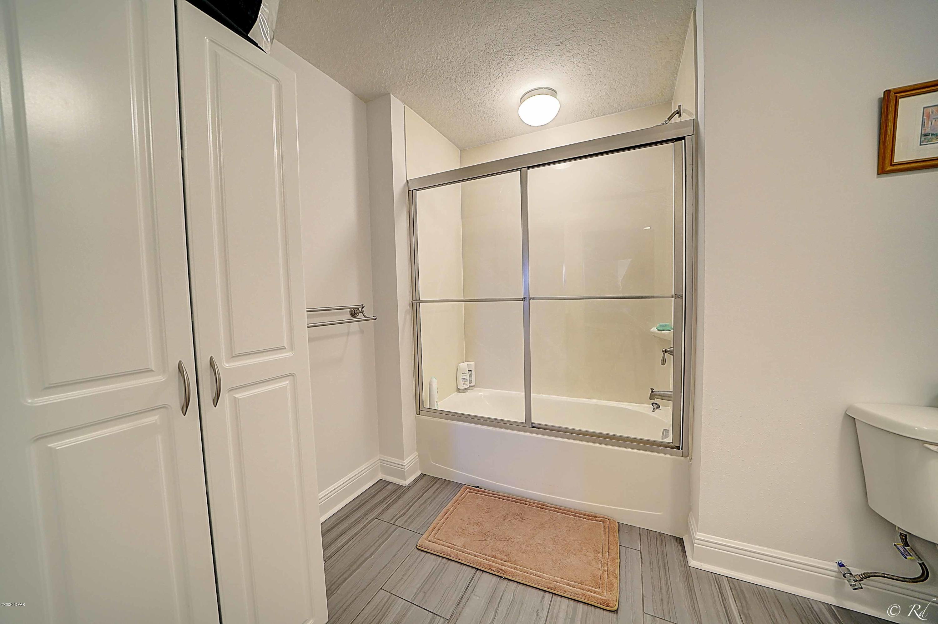 Magnolia Bay Club - Residential