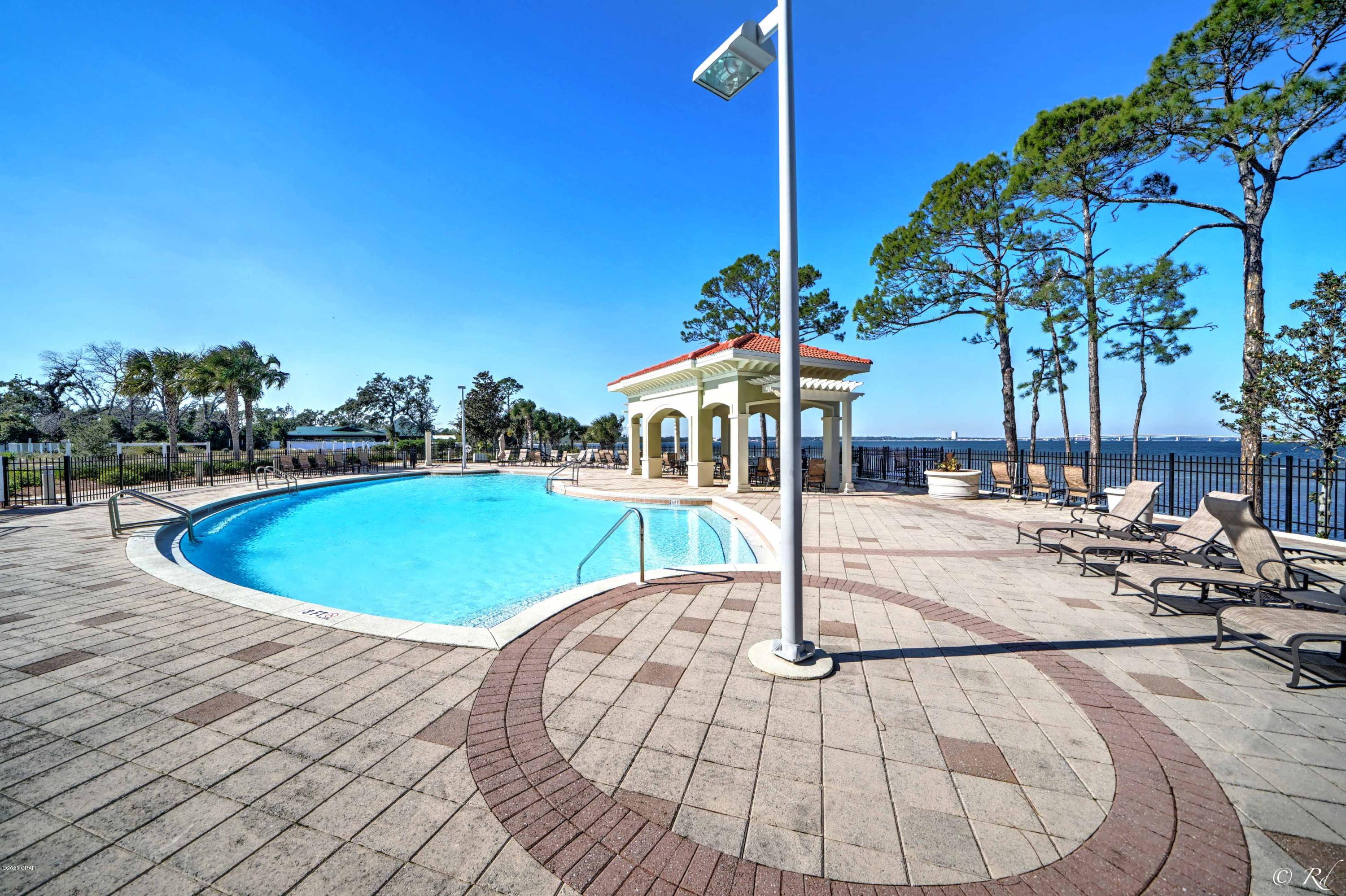 Magnolia Bay Club - Residential