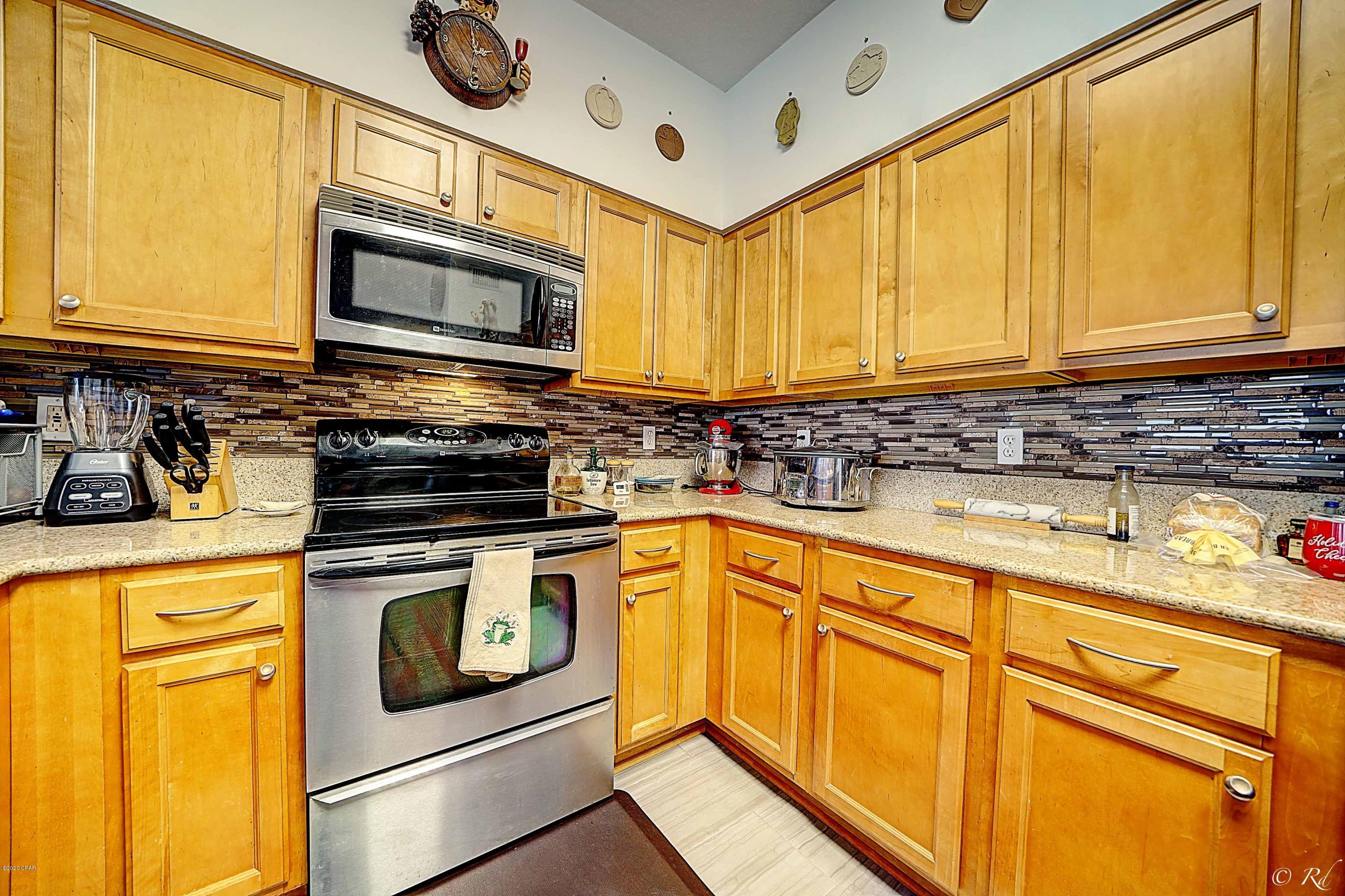 Magnolia Bay Club - Residential