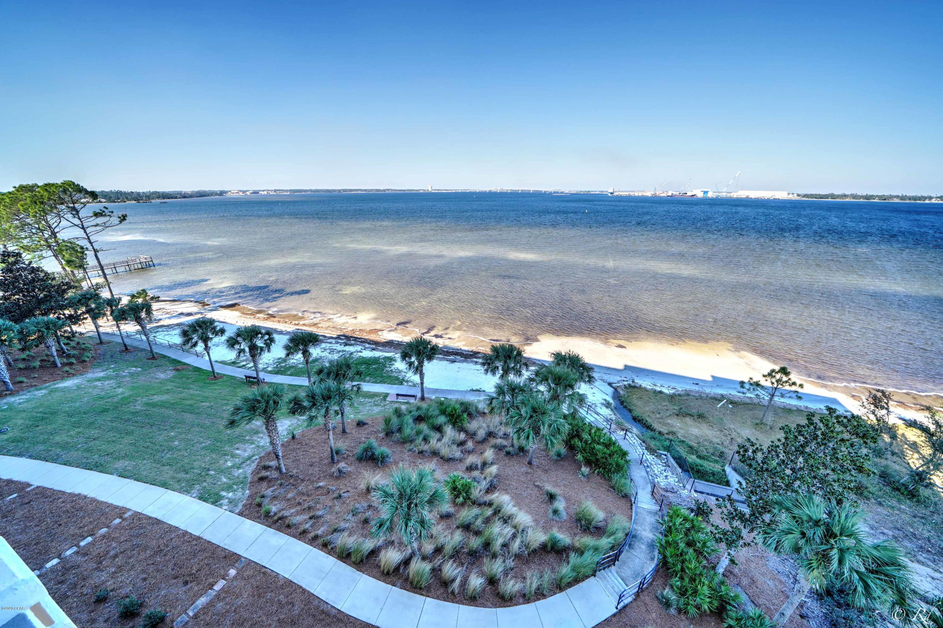 Magnolia Bay Club - Residential