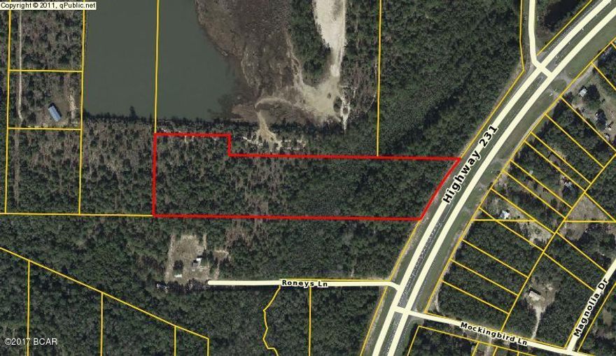 If you're looking for a peaceful, country homesite, don't miss this 8.8 acres.  It is located directly on Hwy 231 so no dirt roads to deal with.  Enjoy your privacy on a nice piece of land while being only about 45 minutes to Panama City or the beaches.