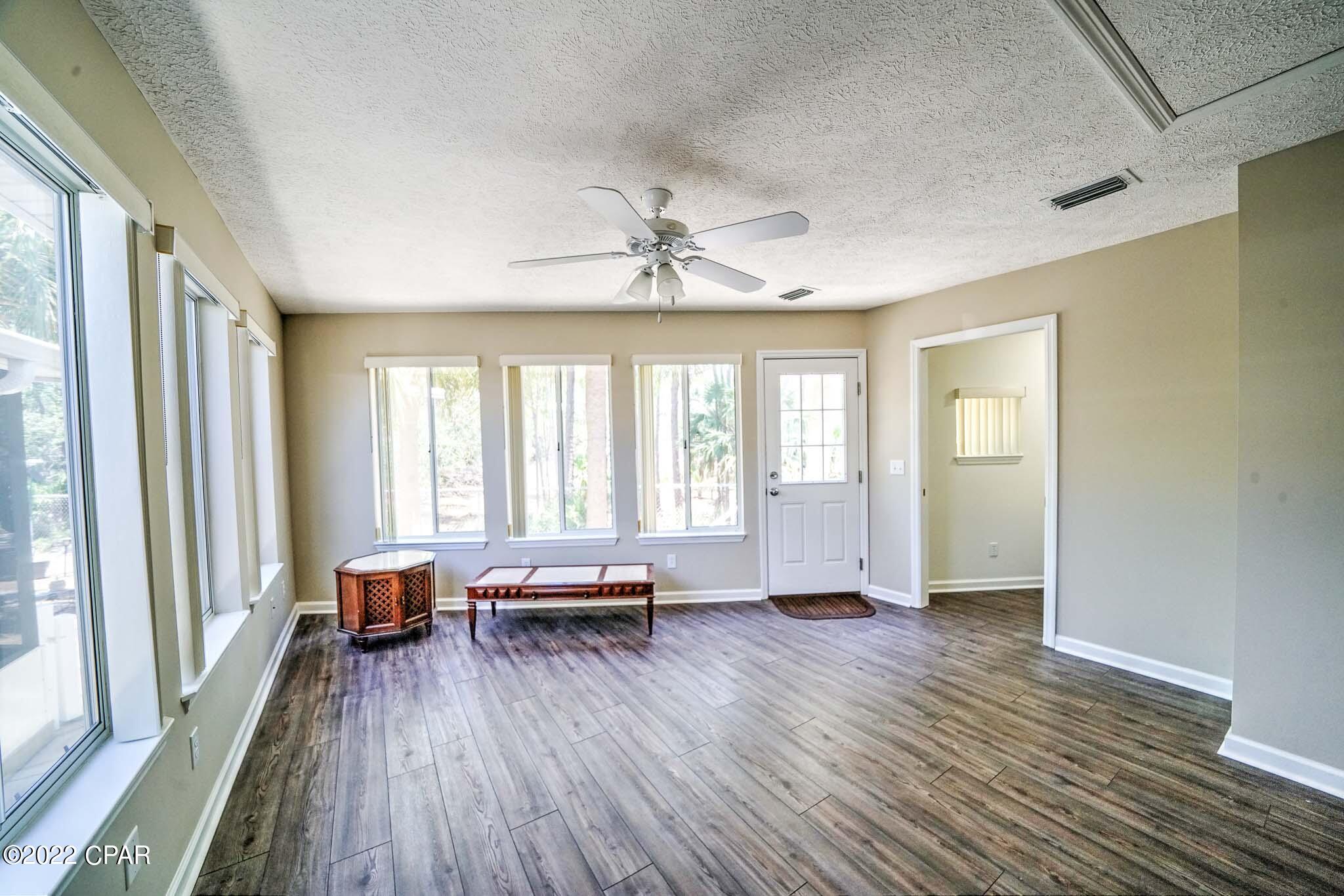 Venture Out Travel Trail - Residential