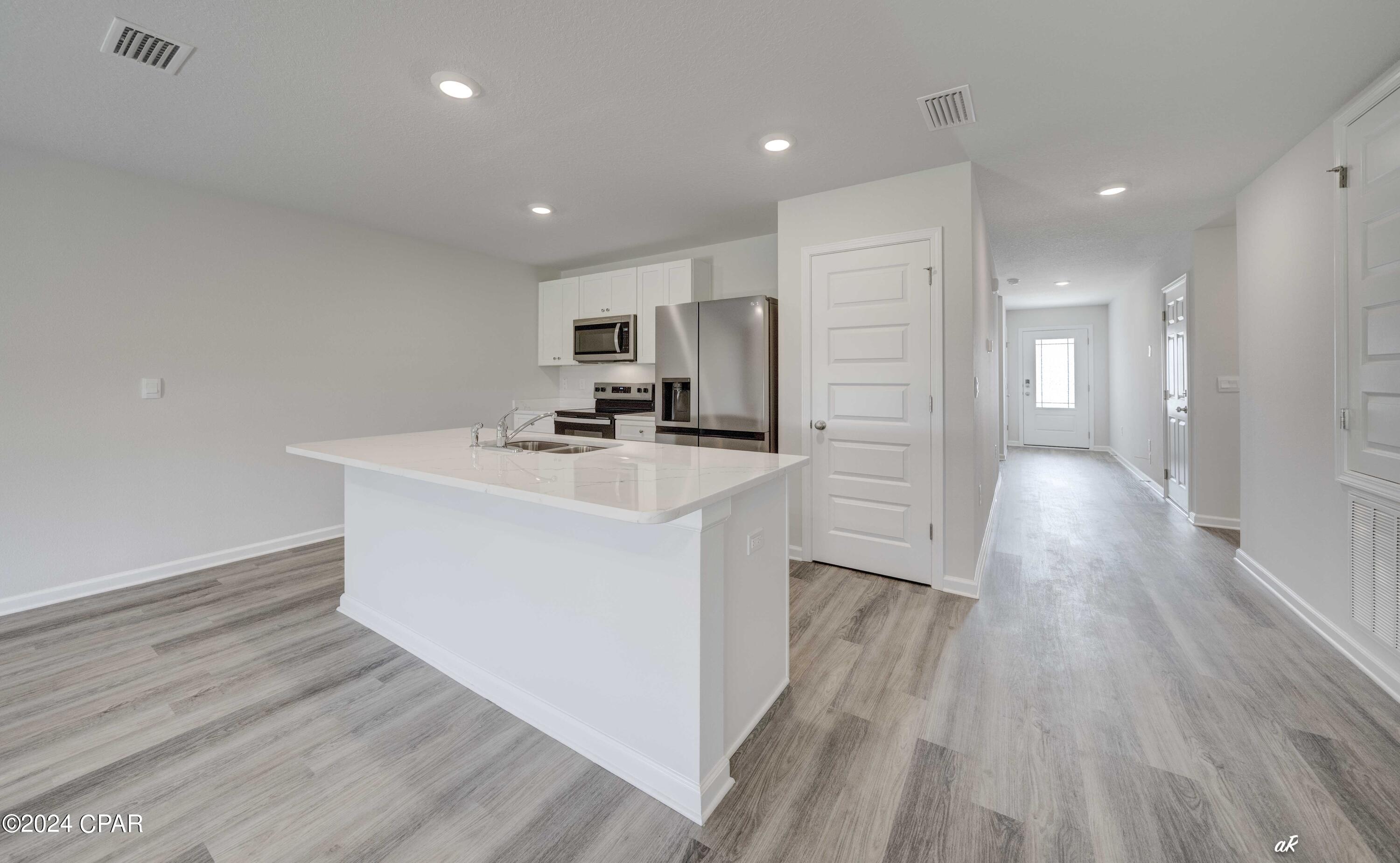 [No Recorded Subdiv] - Residential Lease