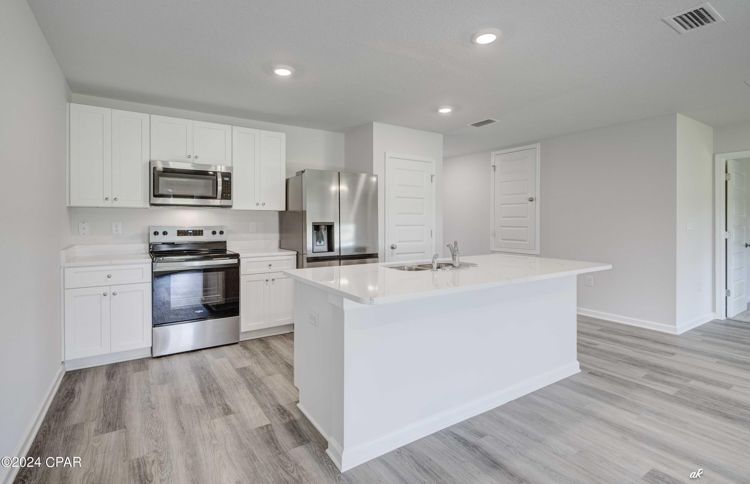 [No Recorded Subdiv] - Residential Lease